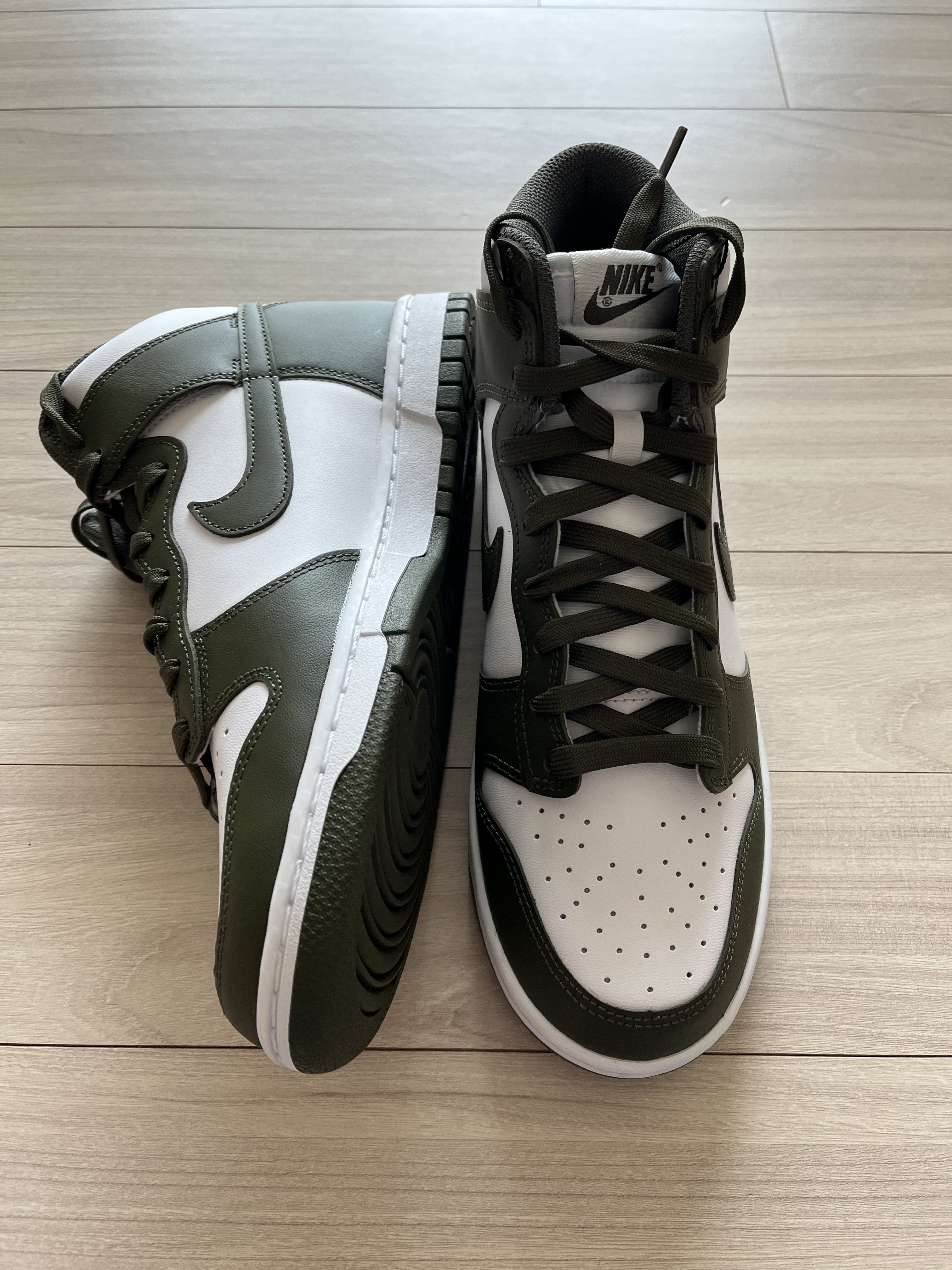 Nike Dunk High Retro Championship Khaki 착용 스타일 - 2