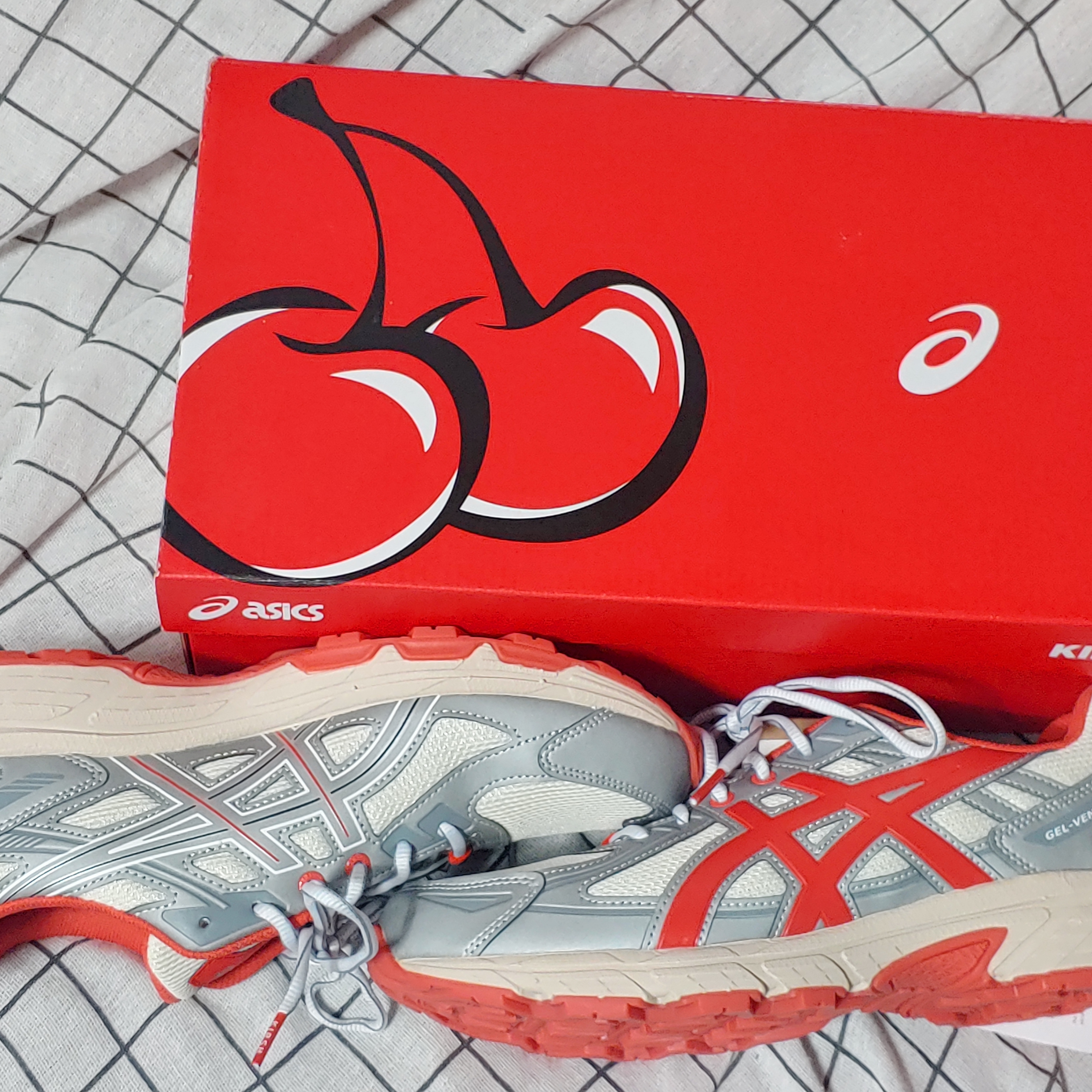 (W) Asics x Kirsh Gel-Venture 6 Birch 착용 스타일 - 3