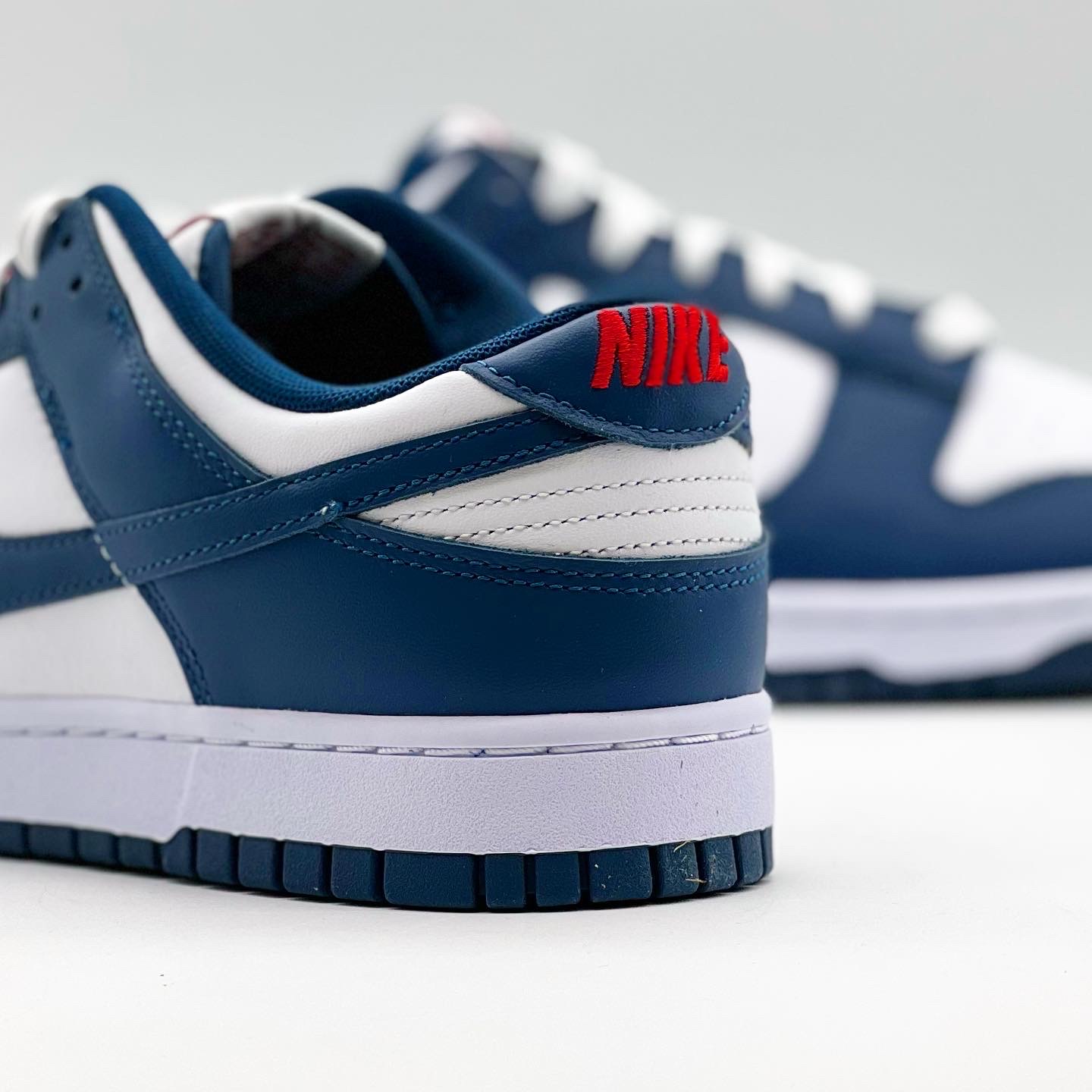 Nike Dunk Low Retro Valerian Blue 착용 스타일 - 3