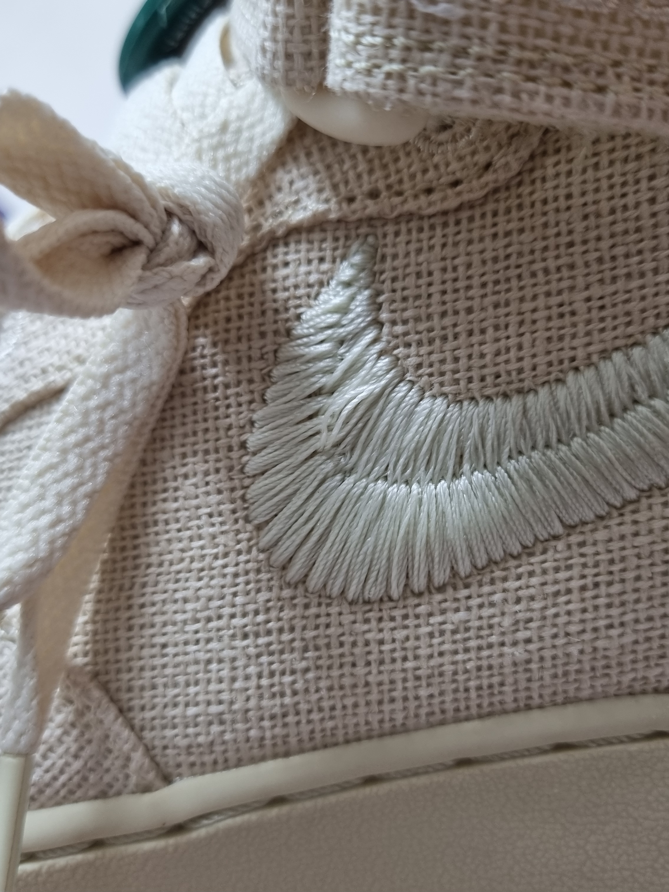 Nike x Stussy Air Force 1 '07 Mid SP Fossil 착용 스타일 - 3