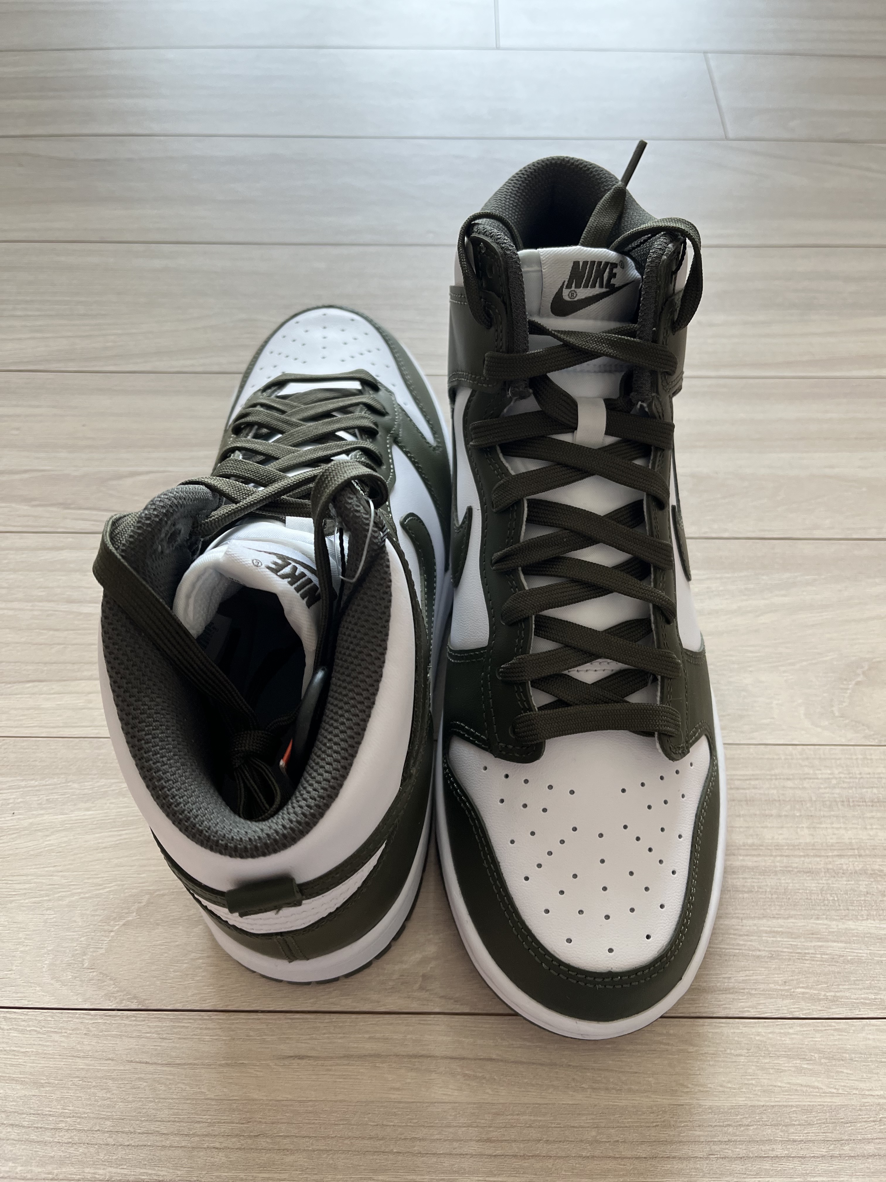 Nike Dunk High Retro Championship Khaki 착용 스타일 - 3