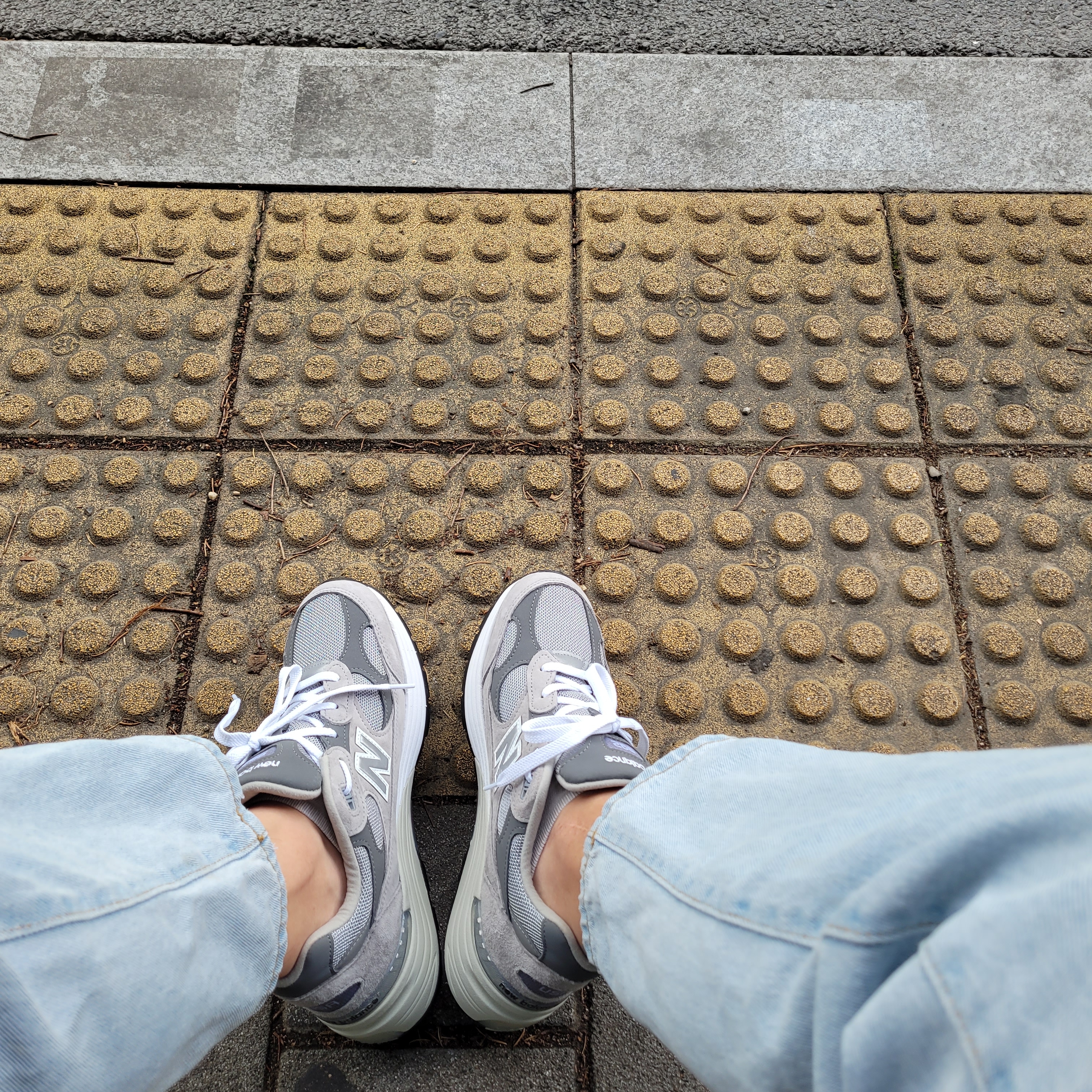 New Balance 992 Made in USA Grey - D Standard 착용 스타일