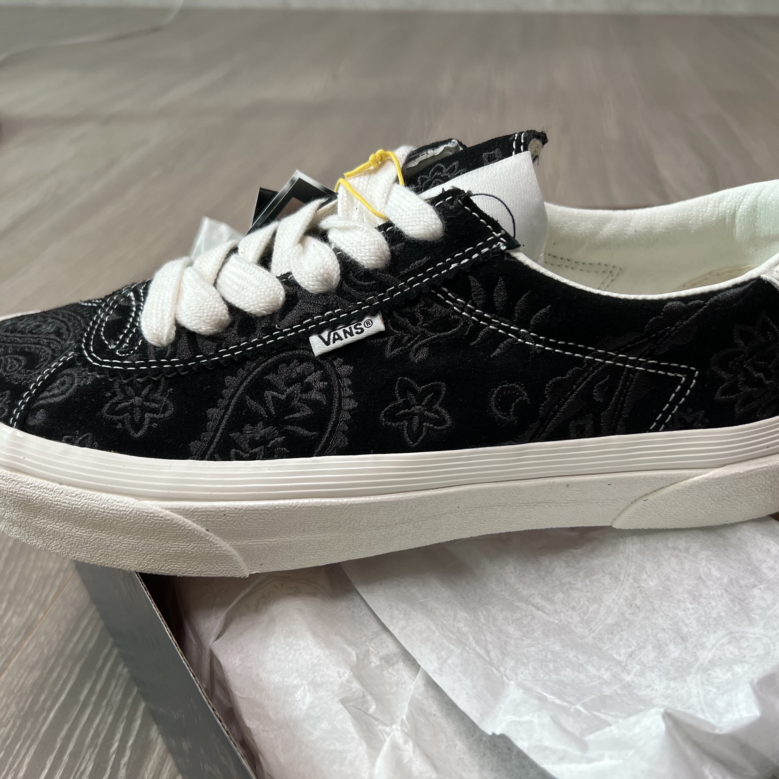 Vans x Anderson .Paak Epaak Sport DX Black Paisley 착용 스타일 - 4