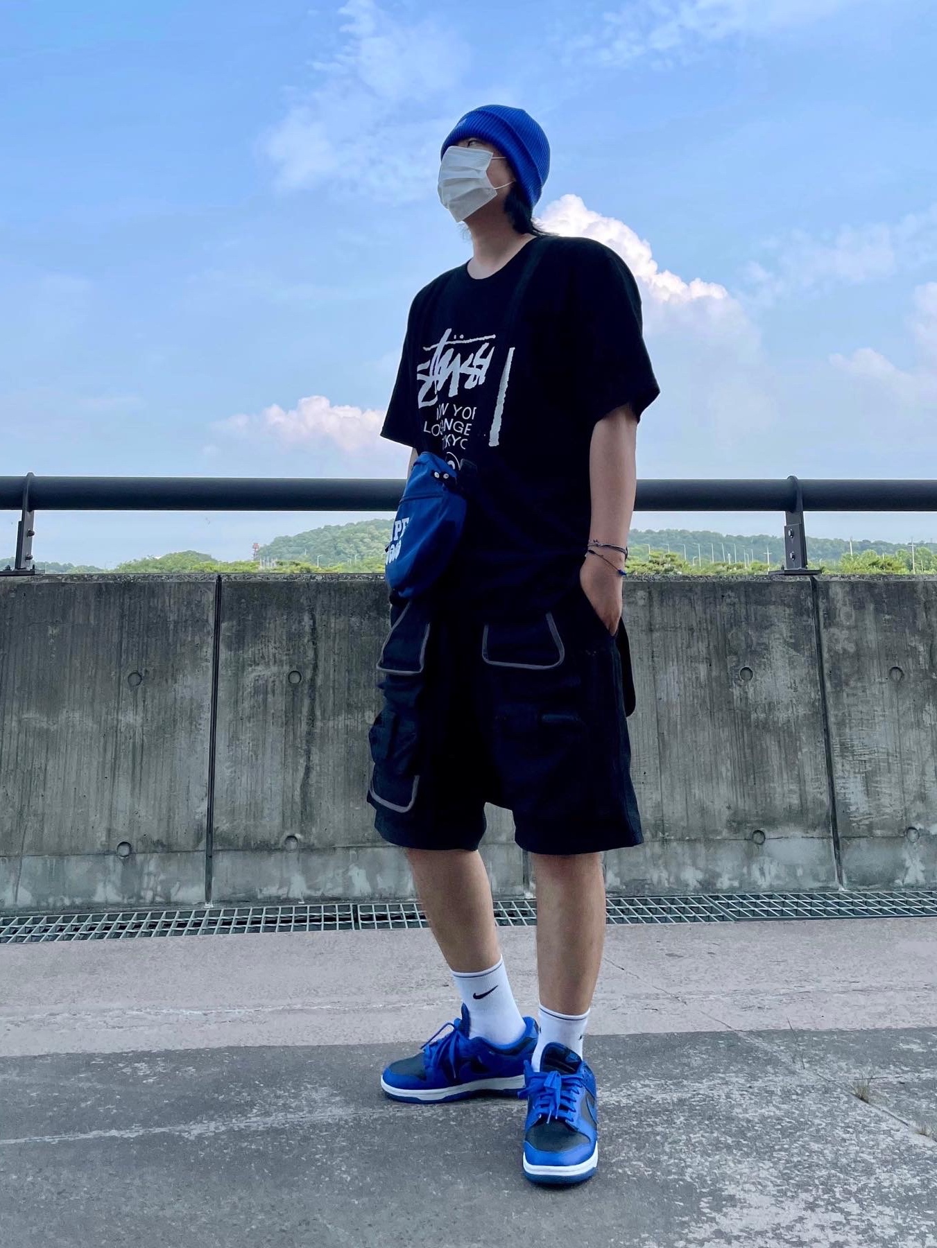 Stussy World Tour T-Shirt Black, Nike Dunk Low Retro Hyper Cobalt 착용 스타일 - 2