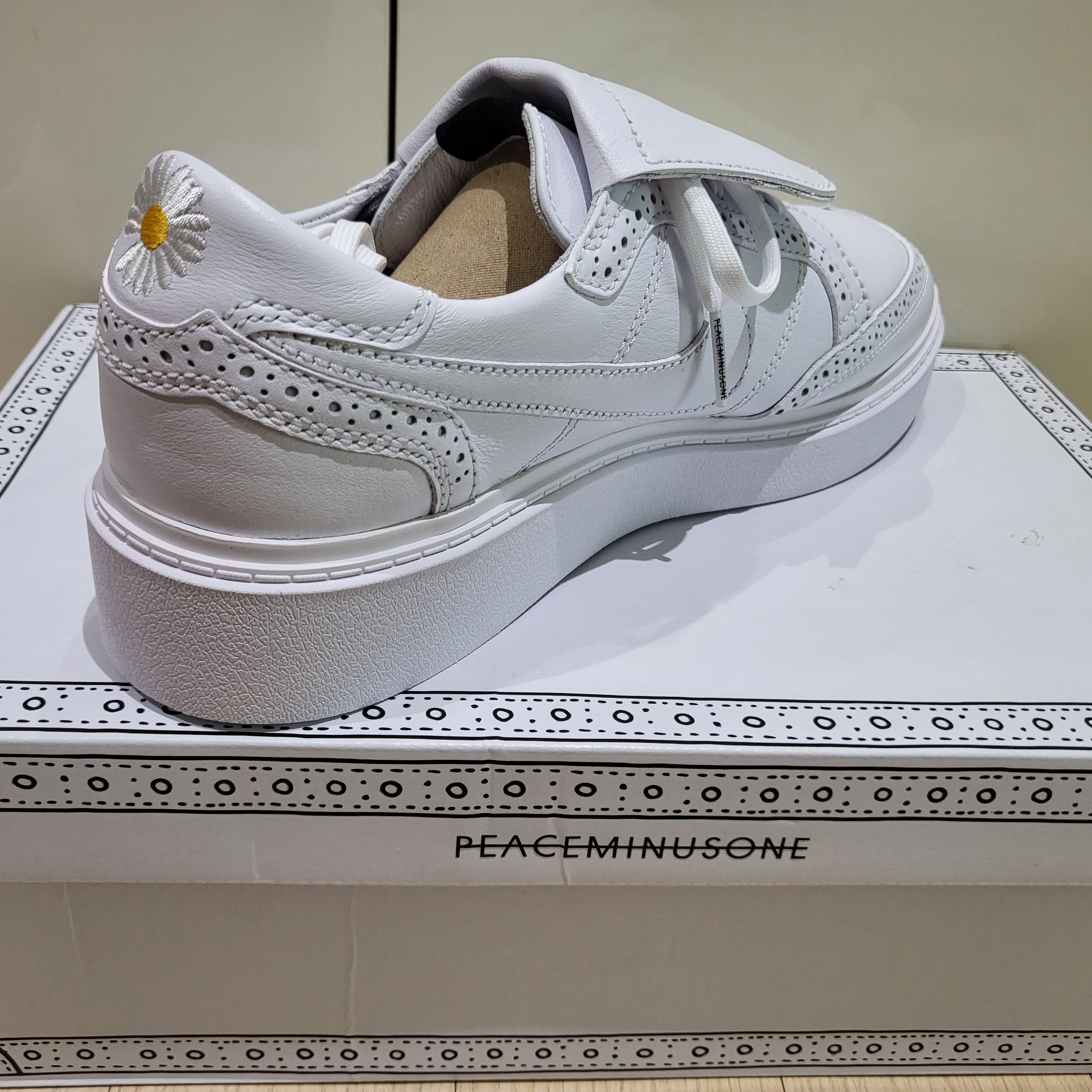 Nike x Peaceminusone Kwondo1 White 착용 스타일 - 3