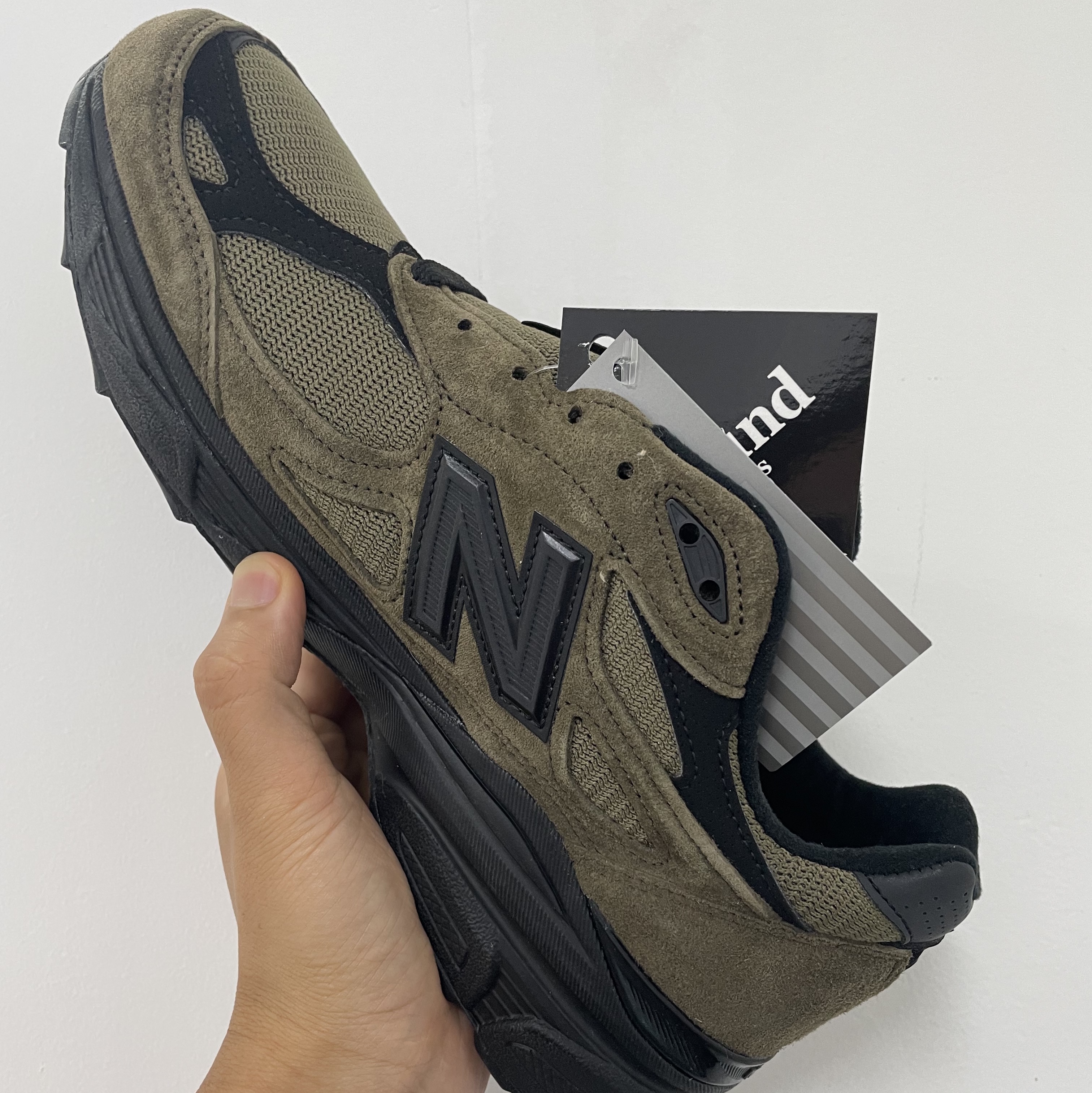 New Balance x JJJJound 990v3 Brown Black 착용 스타일