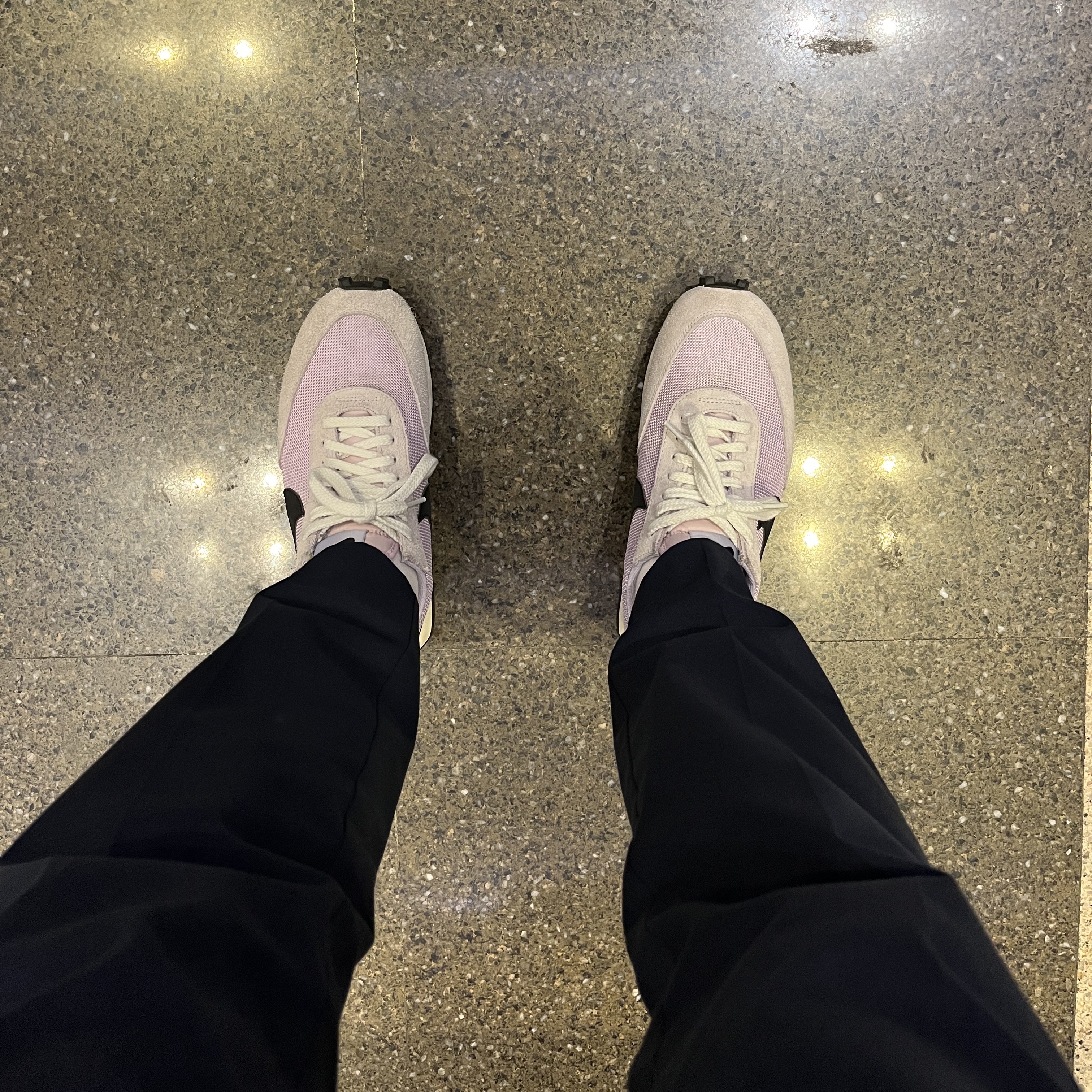 Nike Daybreak SP Lavender Mist 착용 스타일