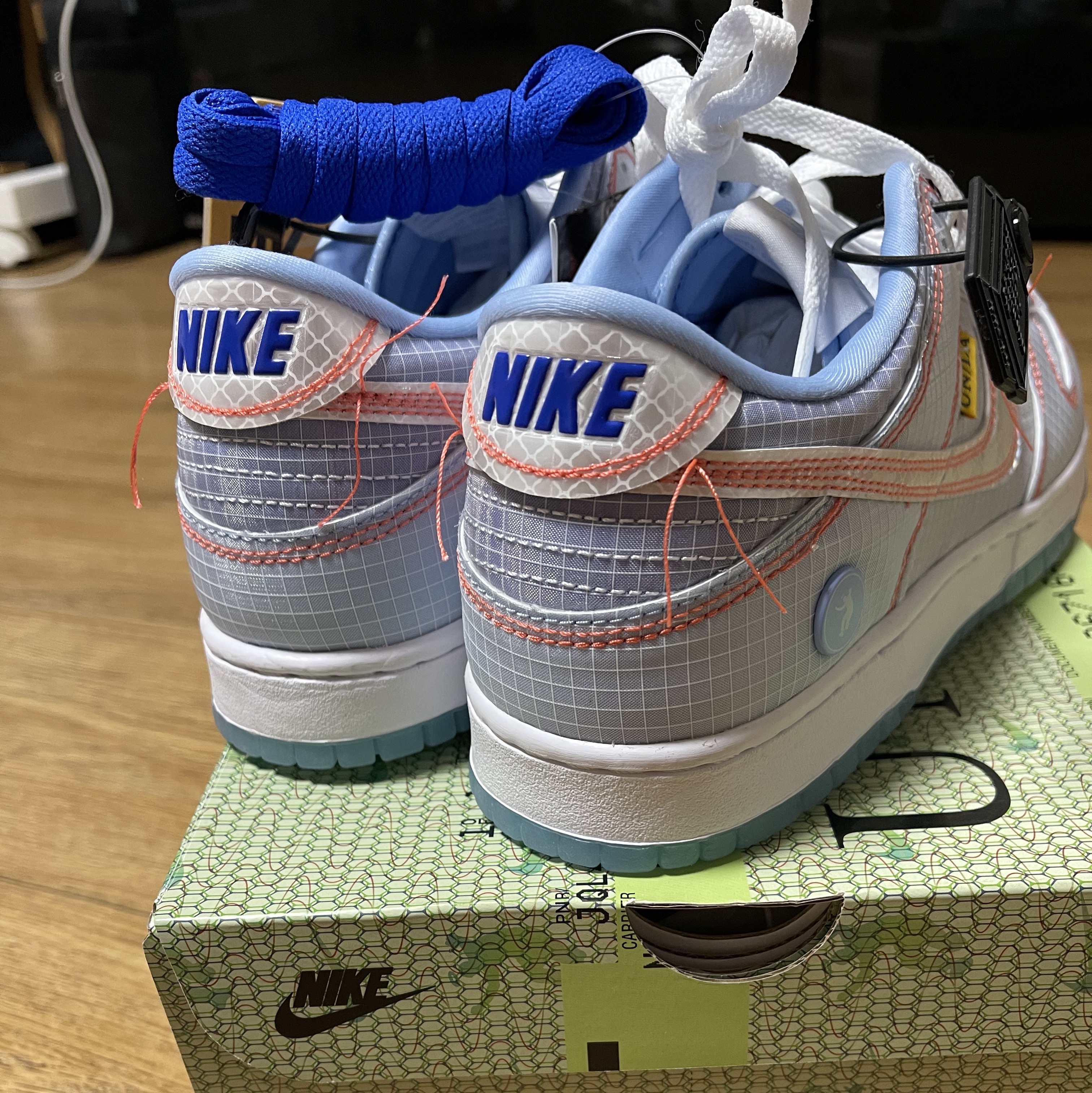 Nike x Union Dunk Low Passport Pack Argon 착용 스타일 - 3