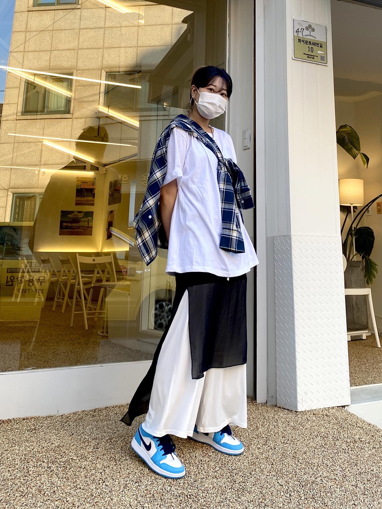 (GS) Jordan 1 Low Dark Powder Blue 착용 스타일 - 2