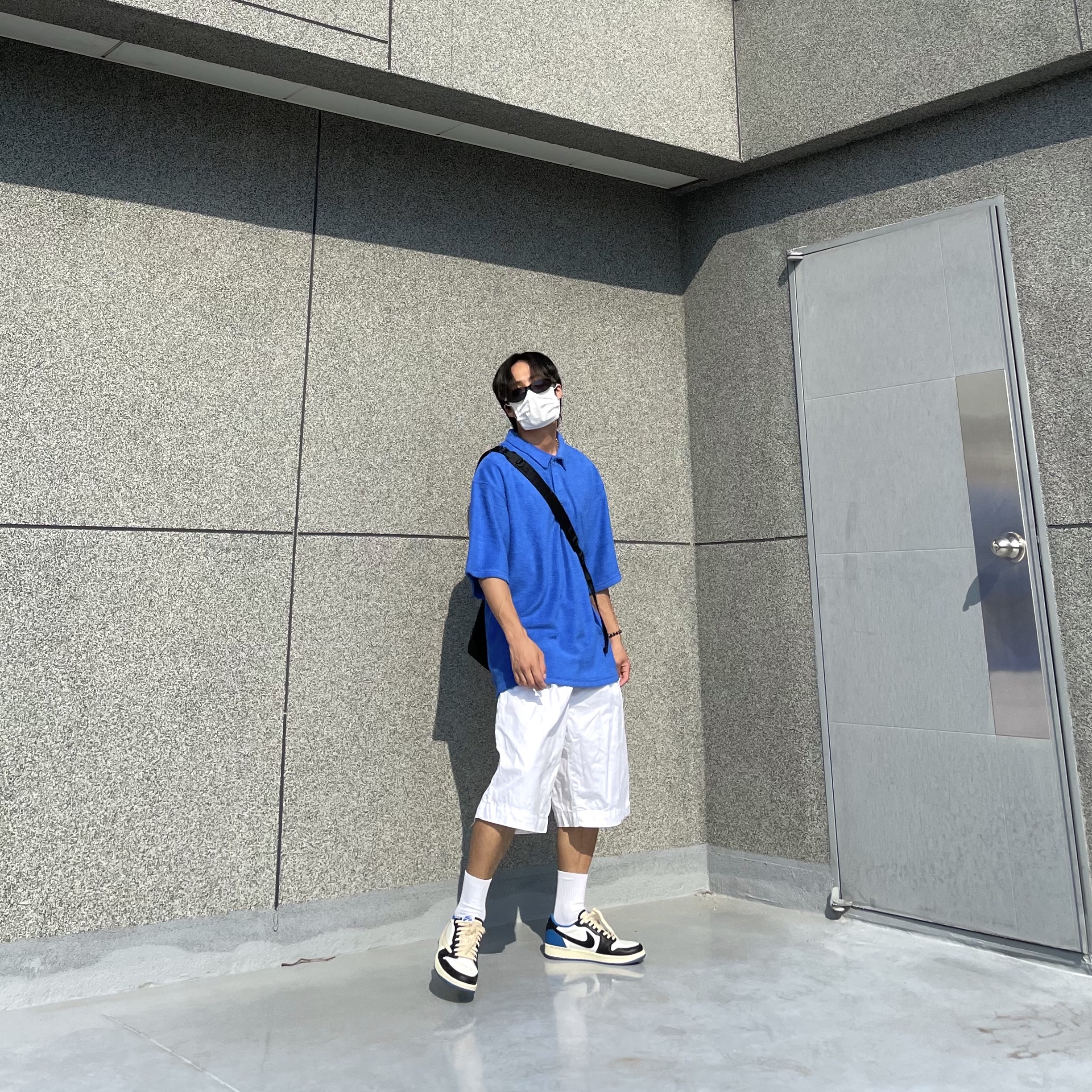Jordan 1 x Travis Scott x Fragment Retro Low OG SP Military Blue 착용 스타일