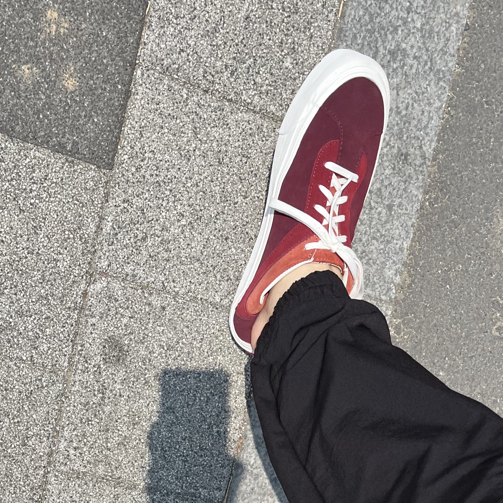 Vans Bold Ni Tri Tone Port Royal 착용 스타일 - 2
