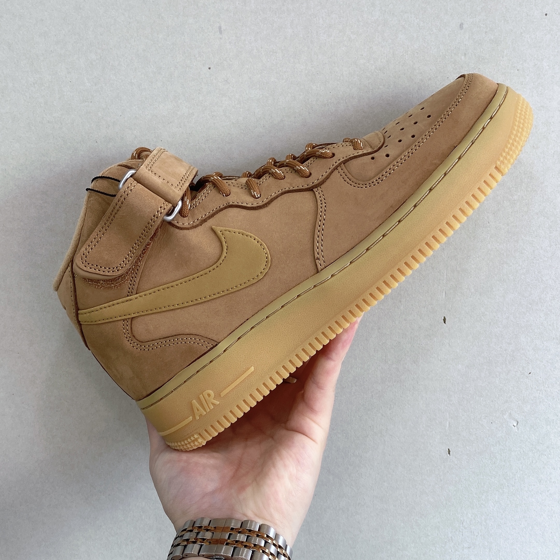 Nike Air Force 1 Mid '07 WB Flax, Nike Air Force 1 '07 WB Flax 착용 스타일