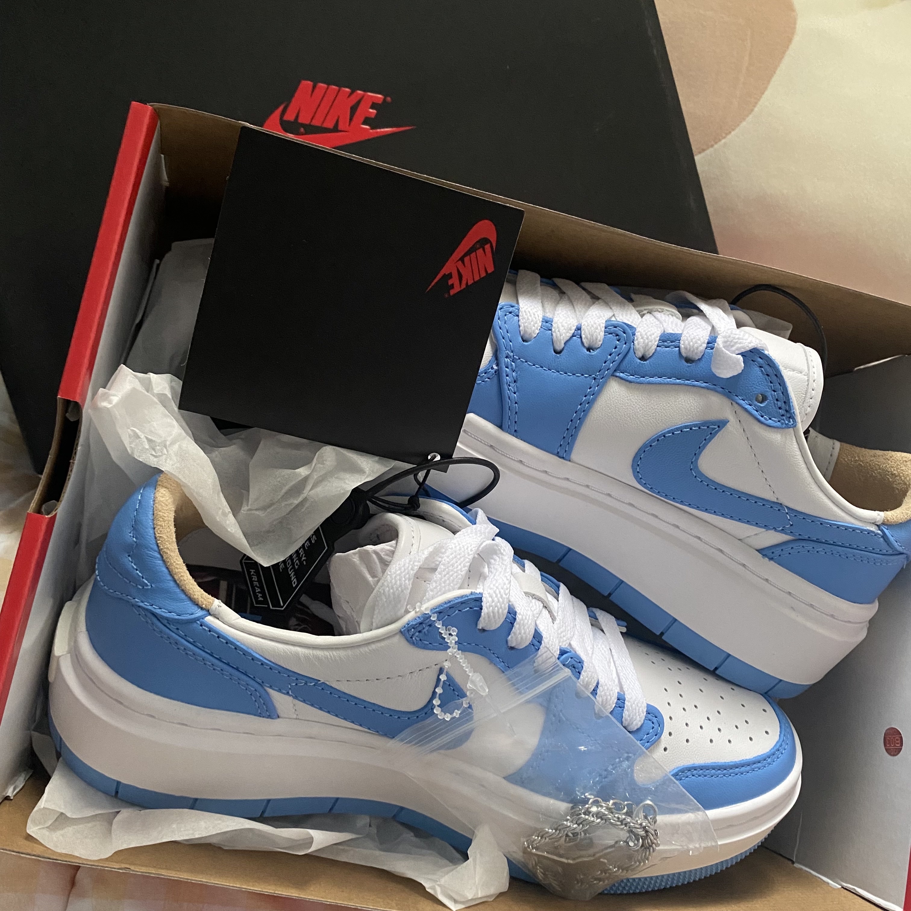 (W) Jordan 1 Elevate Low SE University Blue 착용 스타일