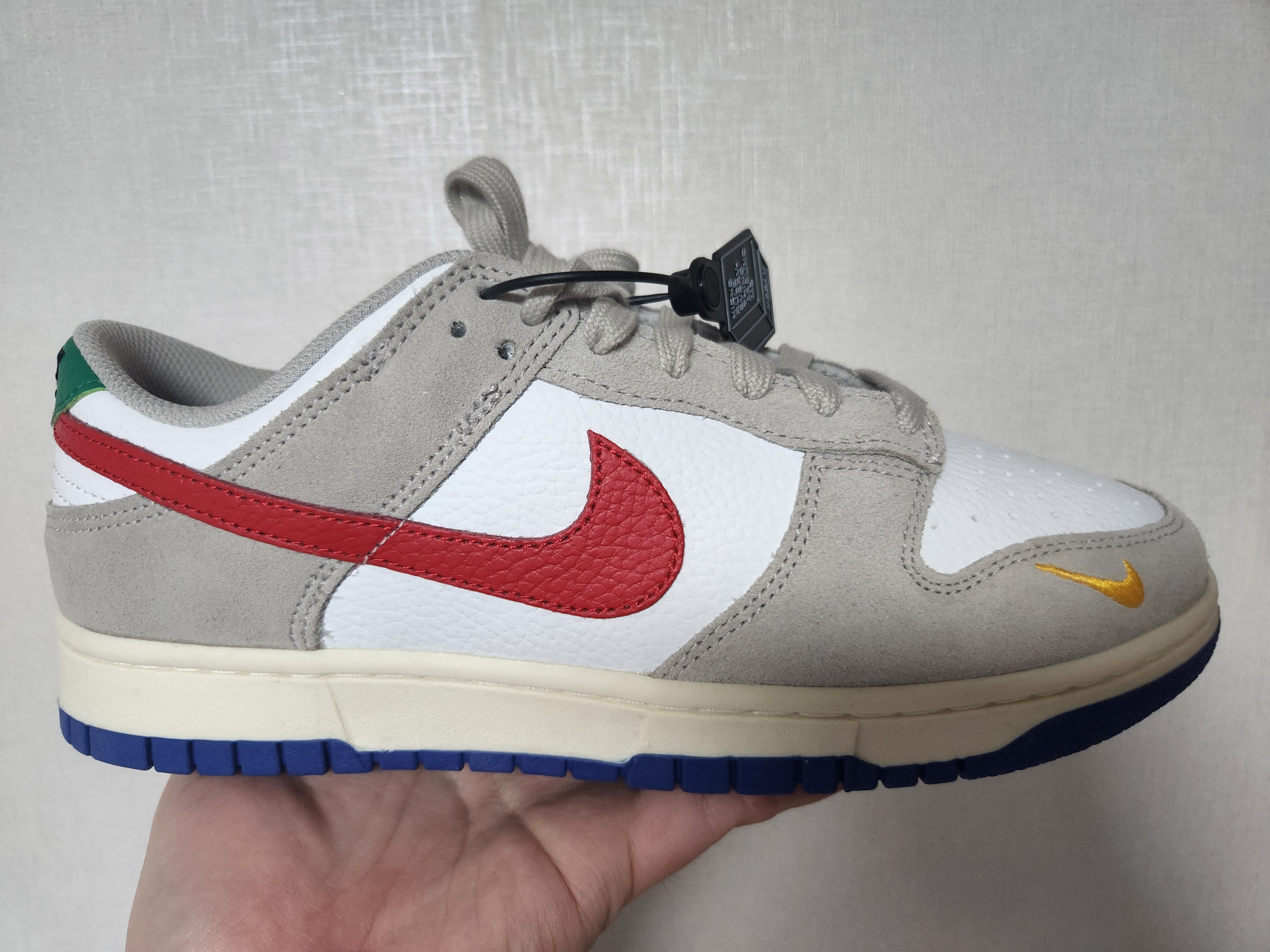 Nike Dunk Low Light Iron Ore 착용 스타일 - 1