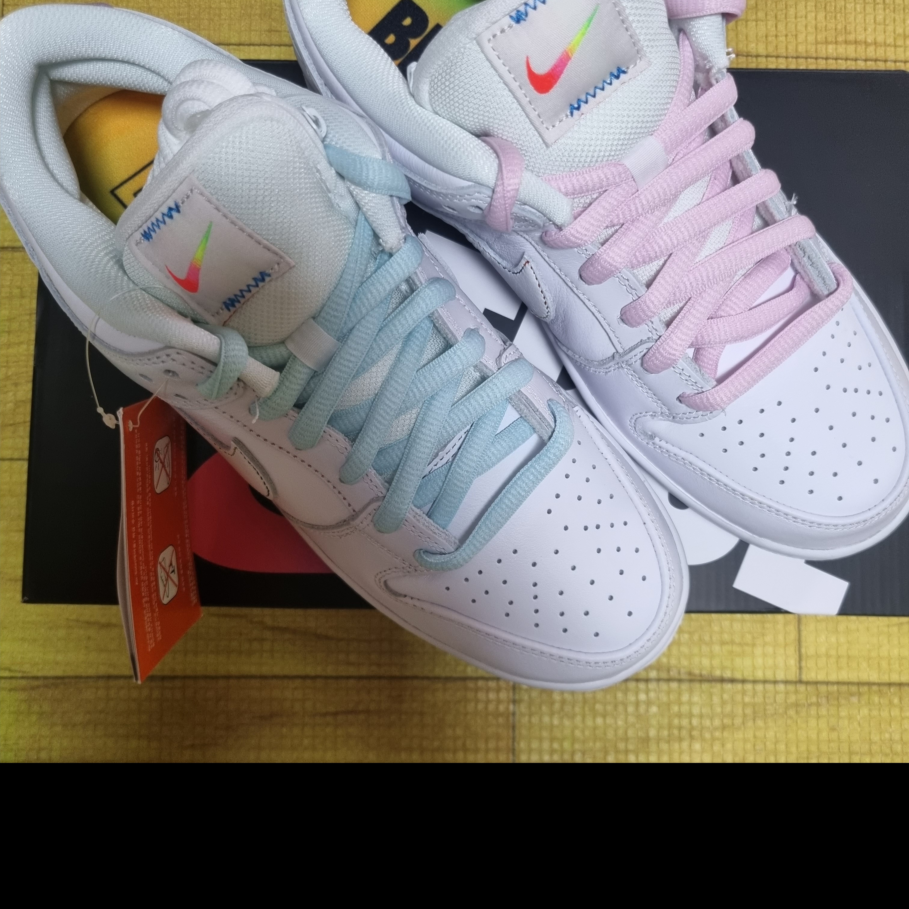 Nike SB Dunk Low Pro Be True 착용 스타일