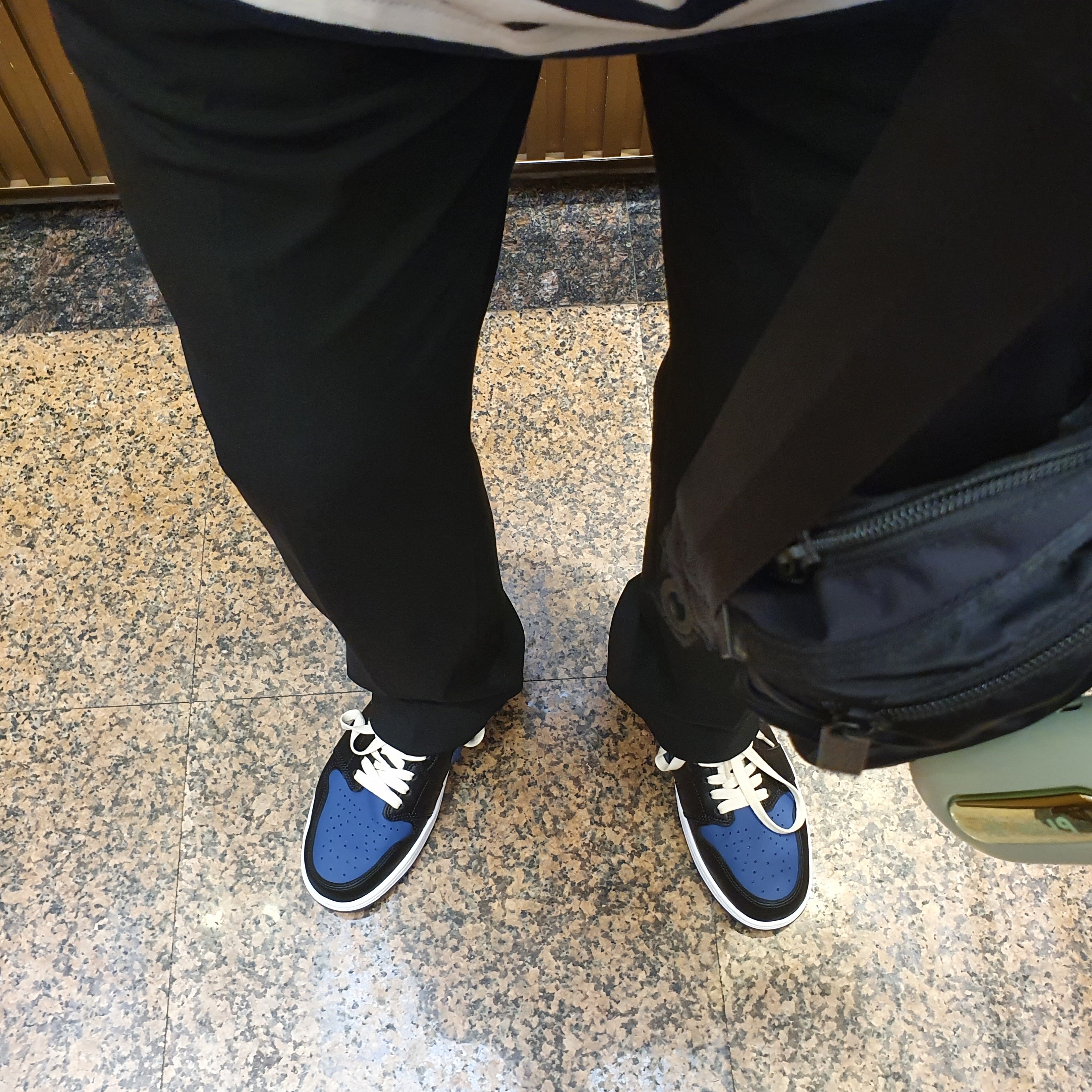 Jordan 1 Retro Low OG Mystic Navy 착용 스타일