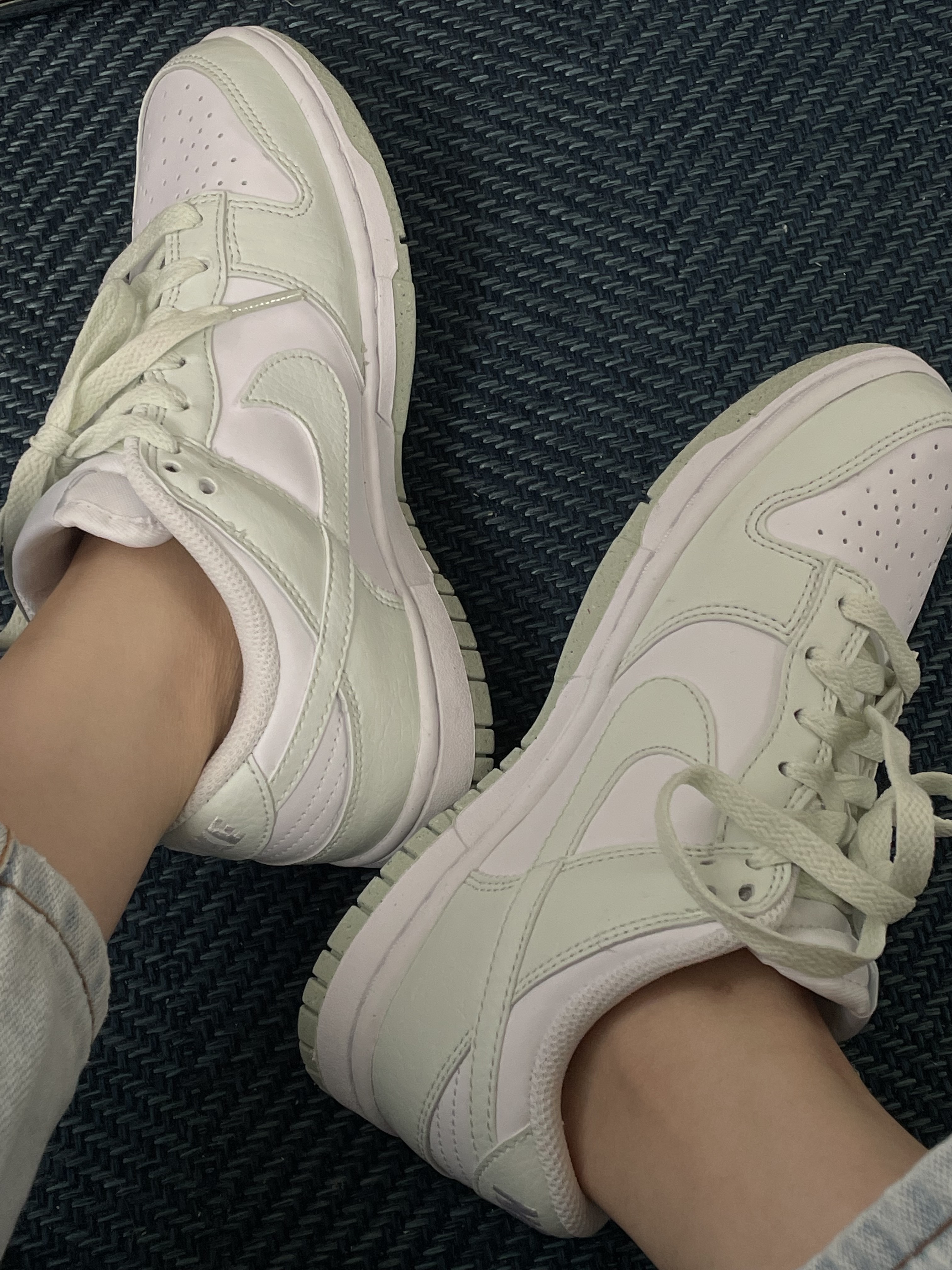(W) Nike Dunk Low Next Nature Barely Green and White 착용 스타일