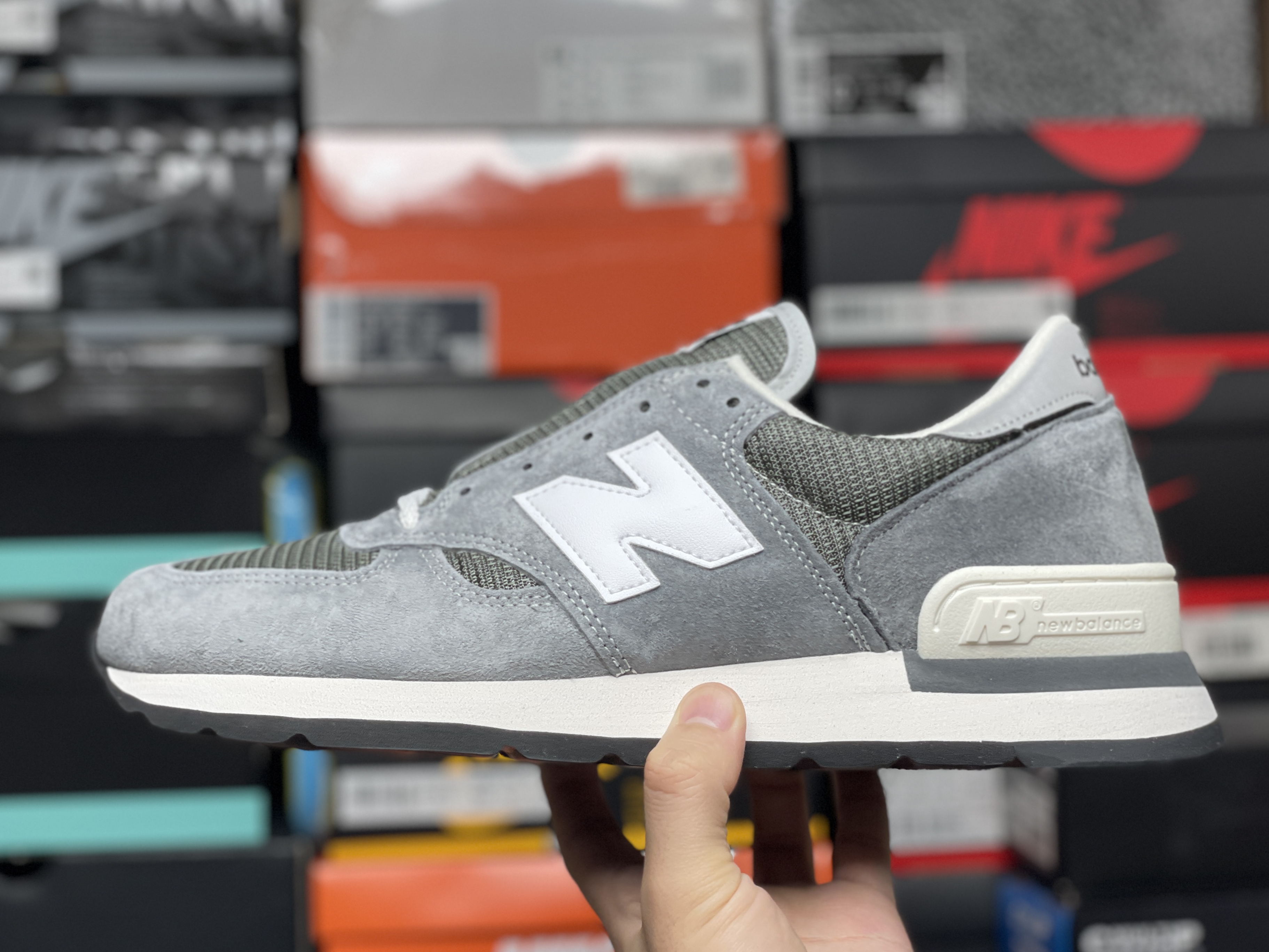 New Balance 990v1 Made in USA Grey White 착용 스타일