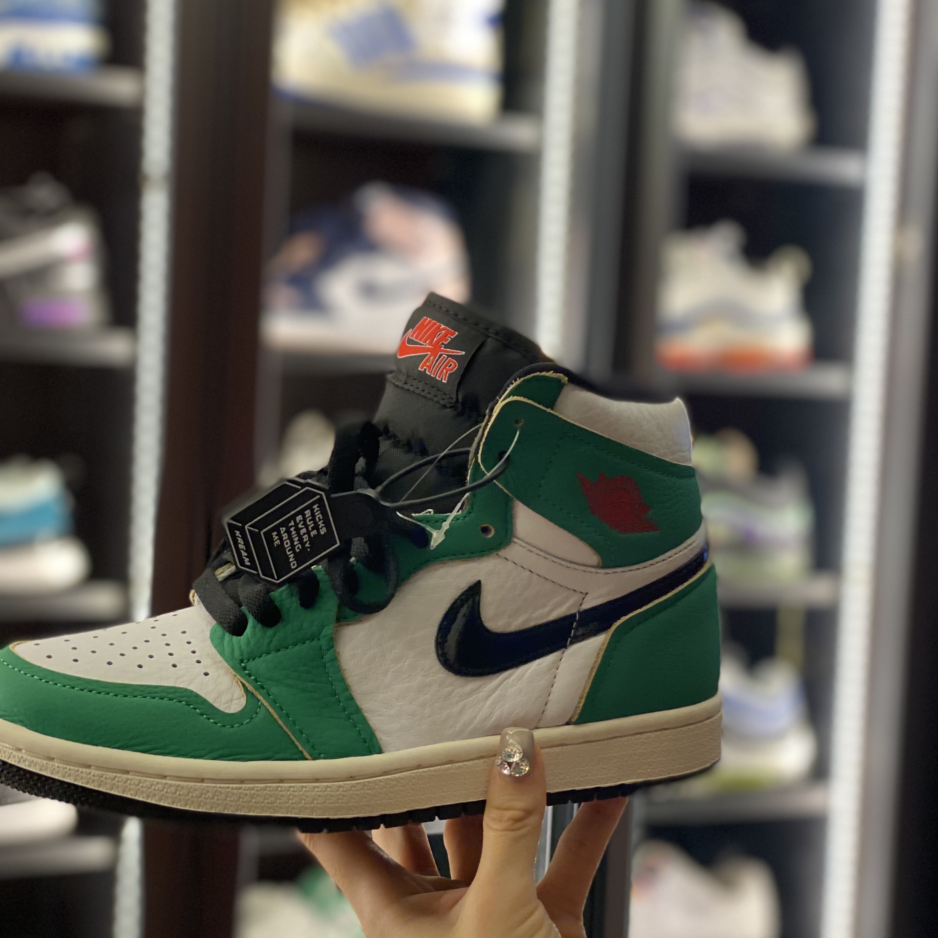(W) Jordan 1 Retro High OG Lucky Green 착용 스타일