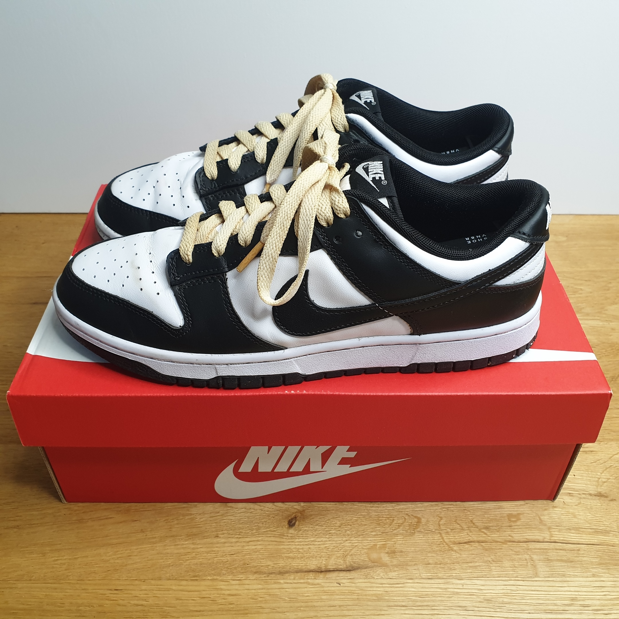 Nike Dunk Low Retro Black 착용 스타일 - 2