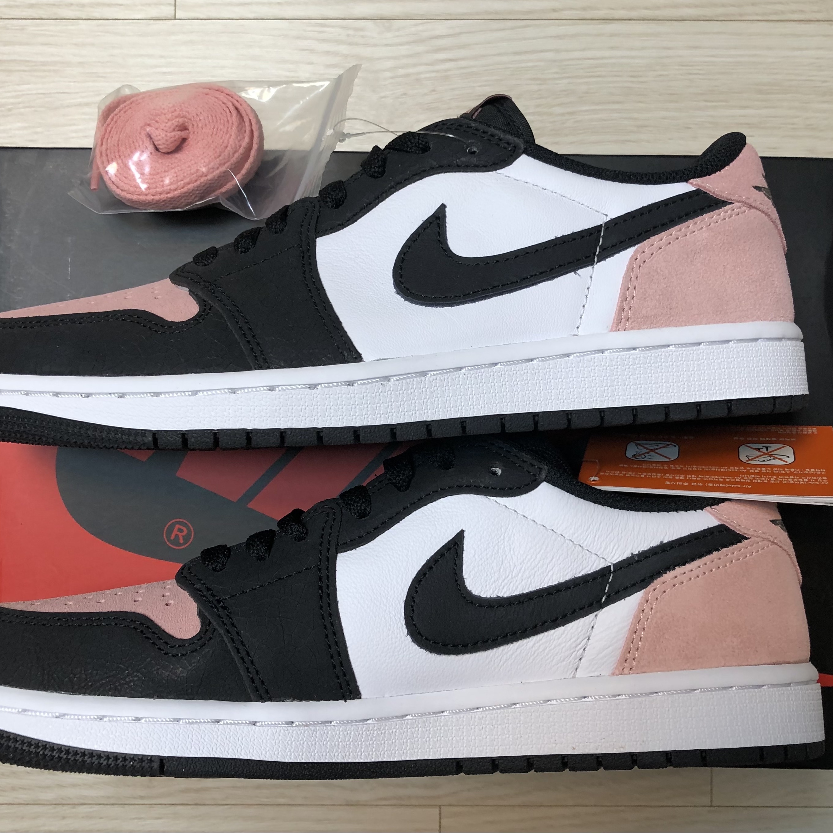Jordan 1 Retro Low OG Bleached Coral 착용 스타일 - 1