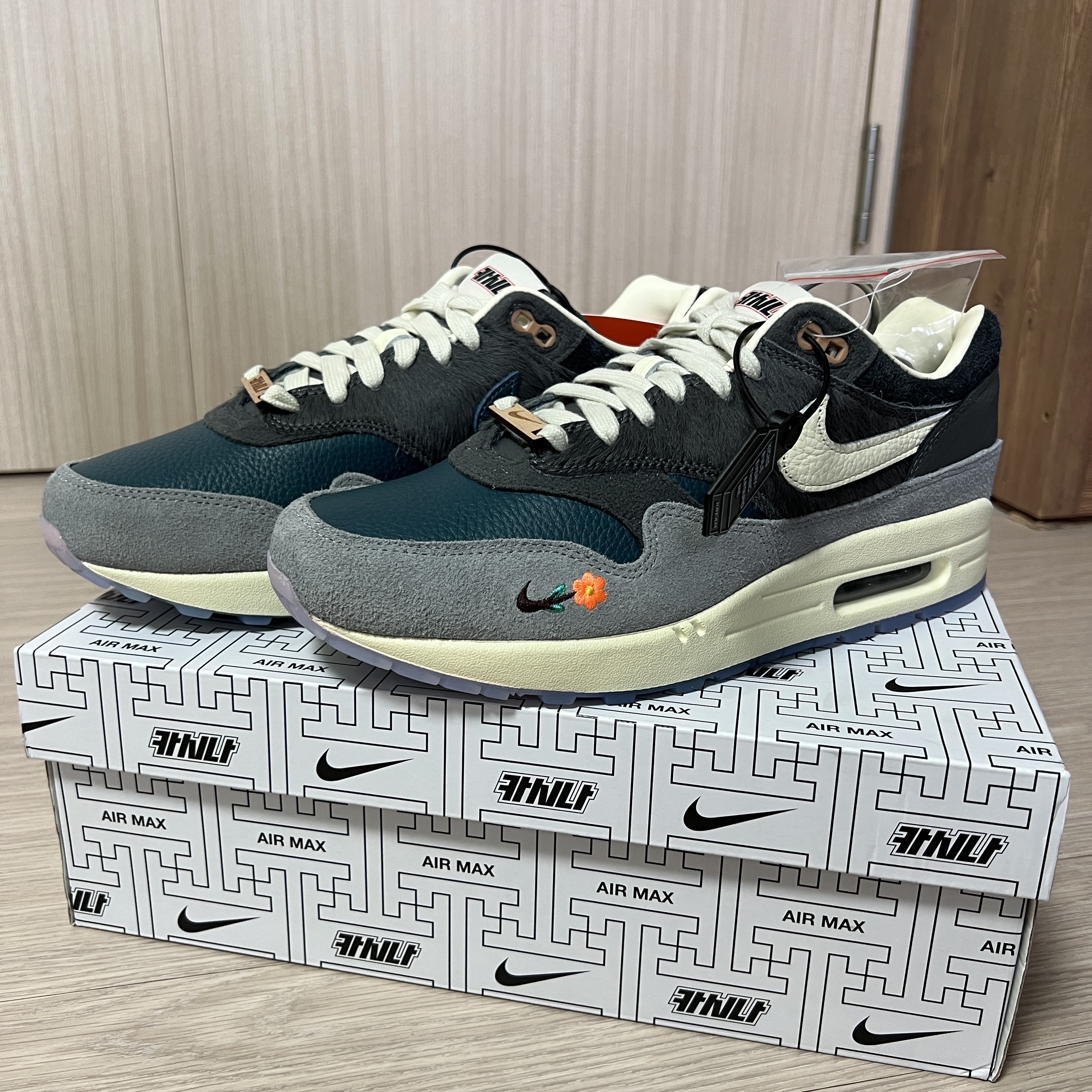 Nike x Kasina Air Max 1 SP Won-Ang Particle Grey 착용 스타일