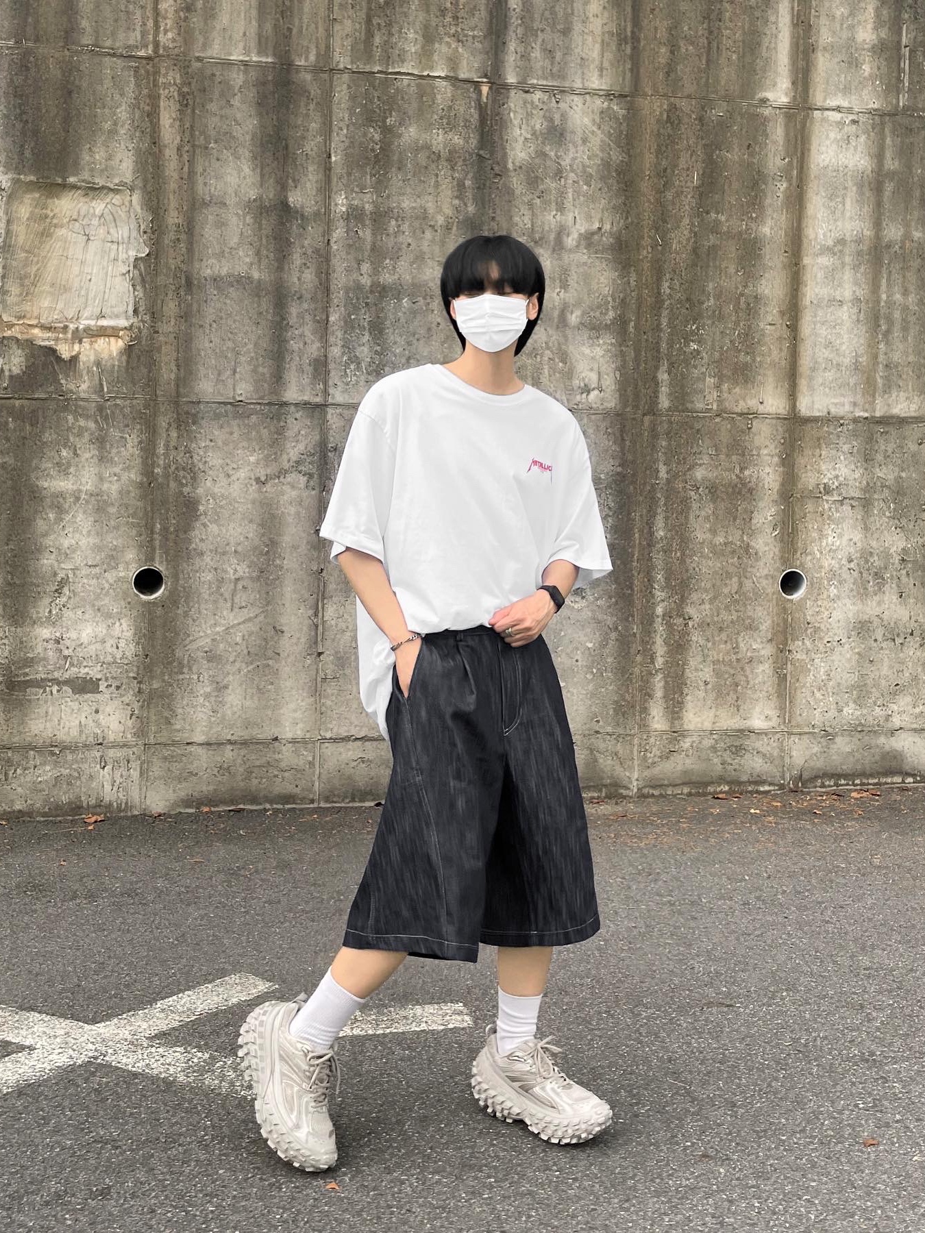 Balenciaga Defender Sneakers Beige 착용 스타일 - 5