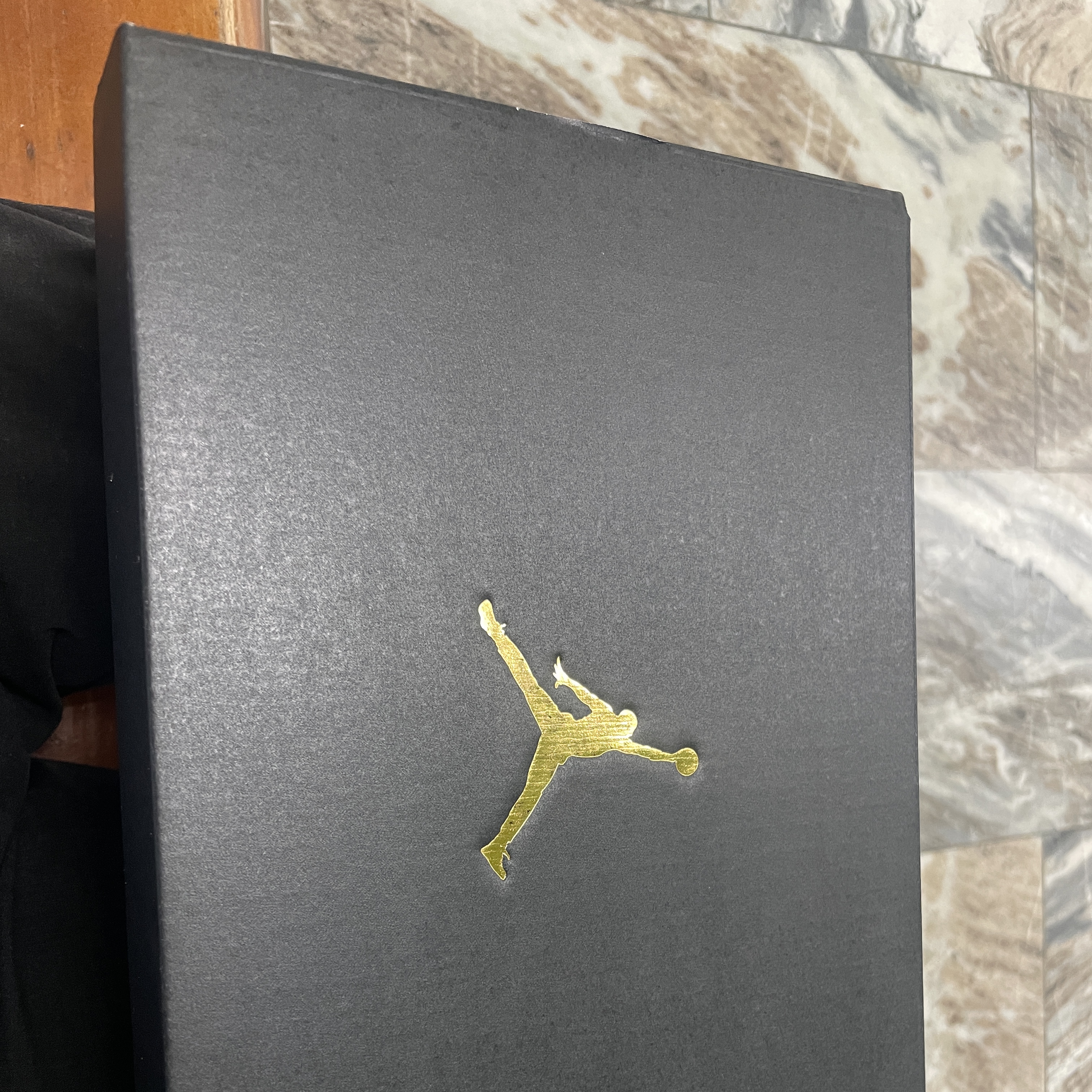 Jordan 1 Low Stealth and White 착용 스타일 - 4