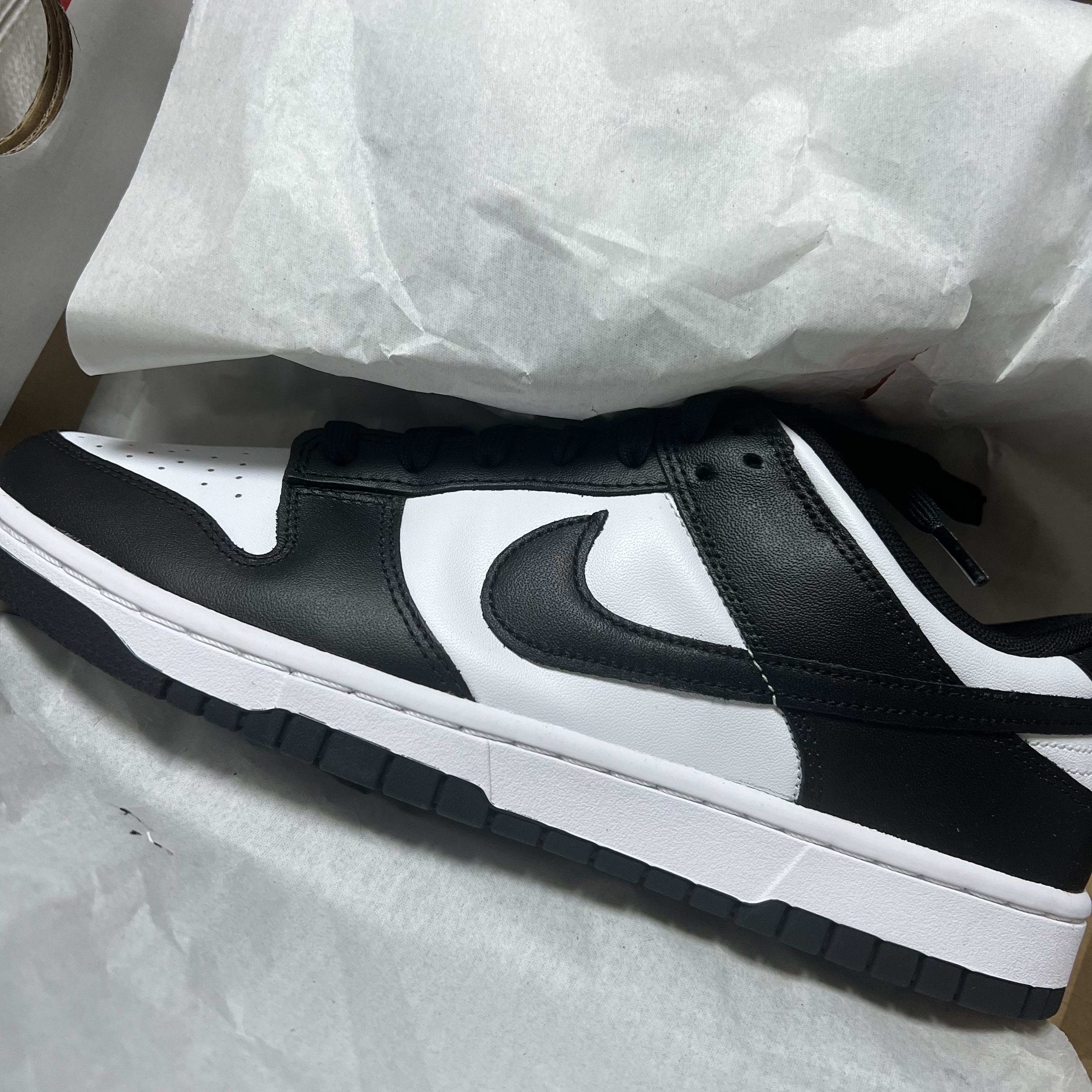 Nike Dunk Low Retro Black 착용 스타일