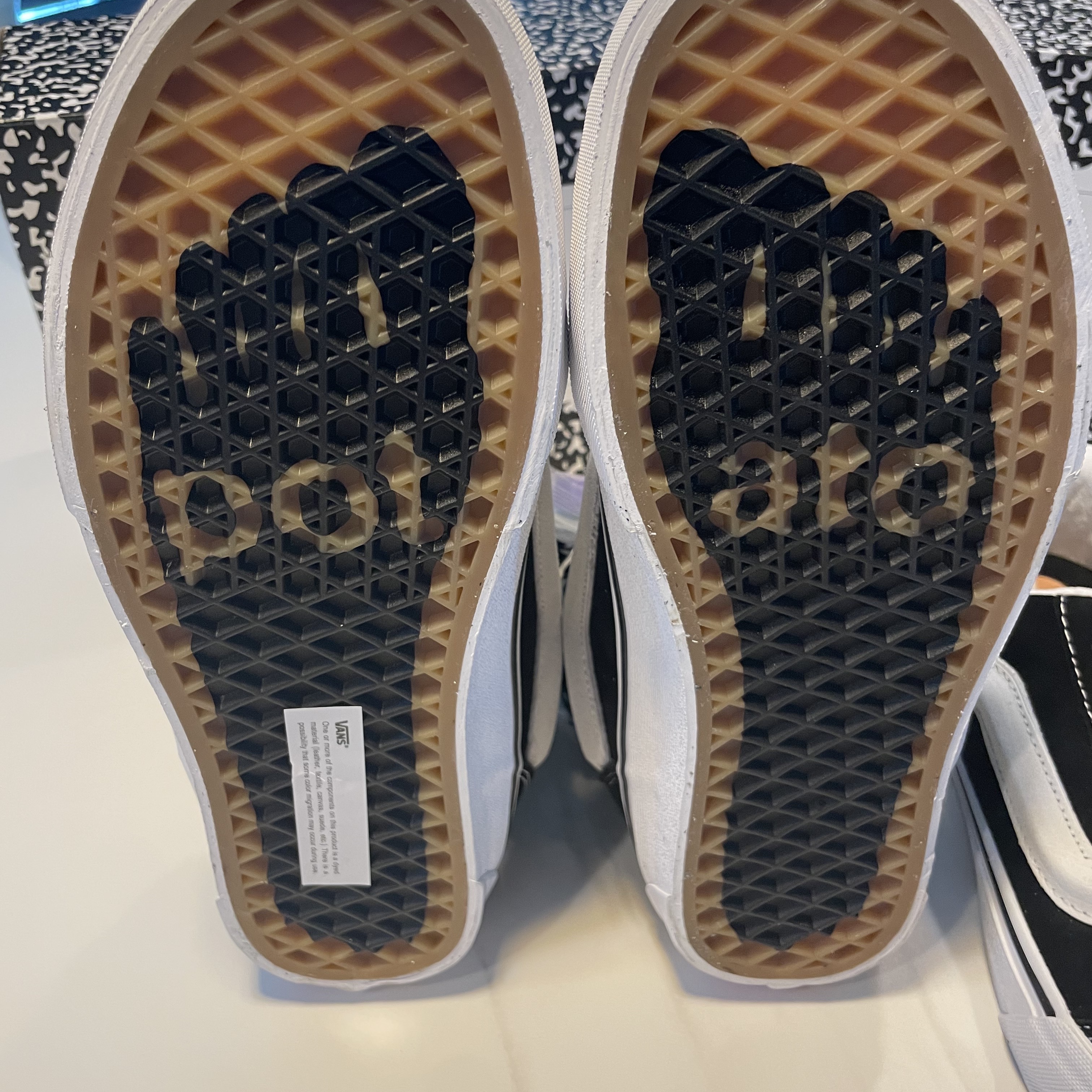 Vans Vault x Imran Potato Knu-Skool VR3 LX Black White 착용 스타일 - 4
