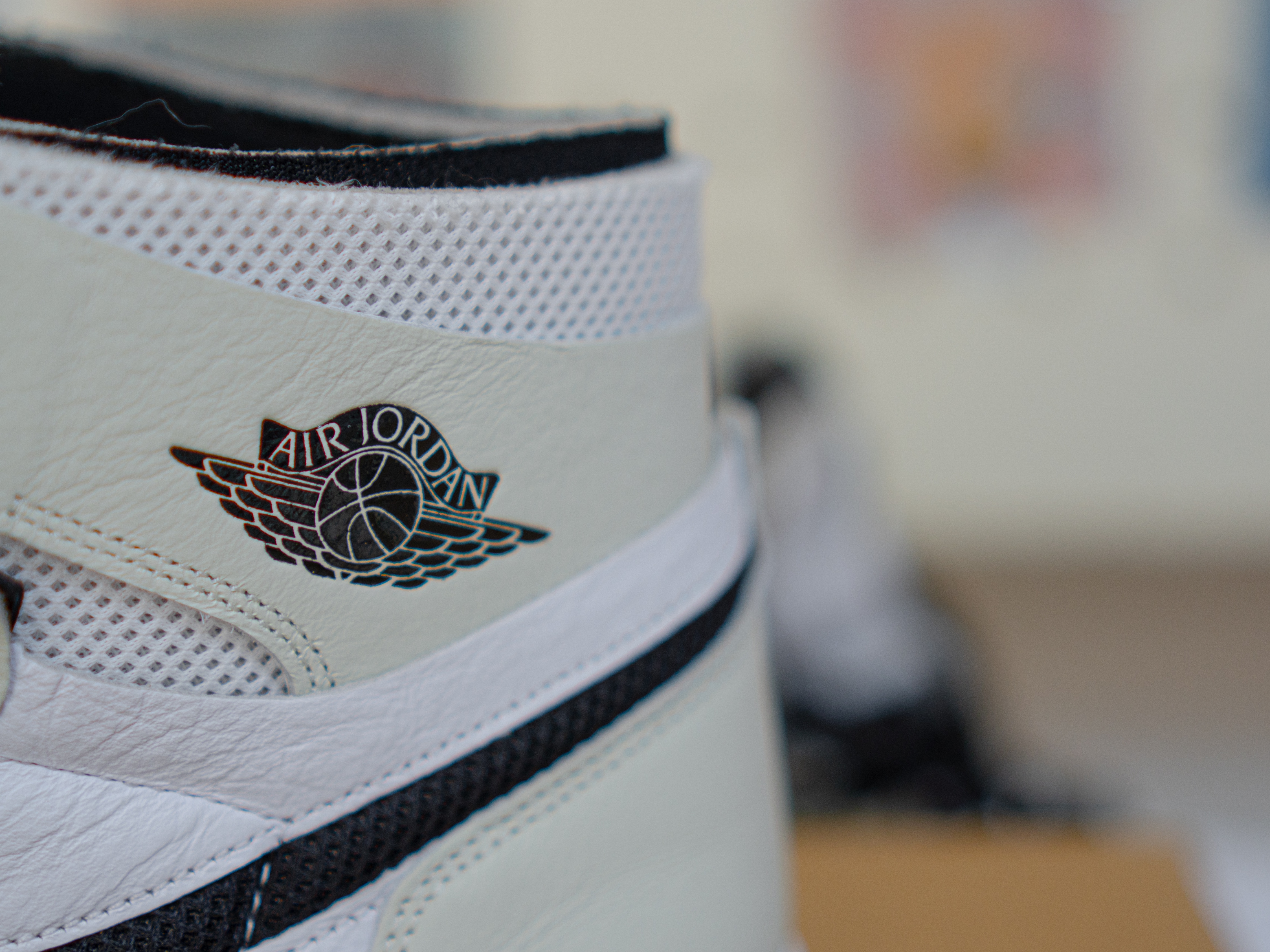 (W) Jordan 1 Zoom Air CMFT Light Bone 착용 스타일 - 3