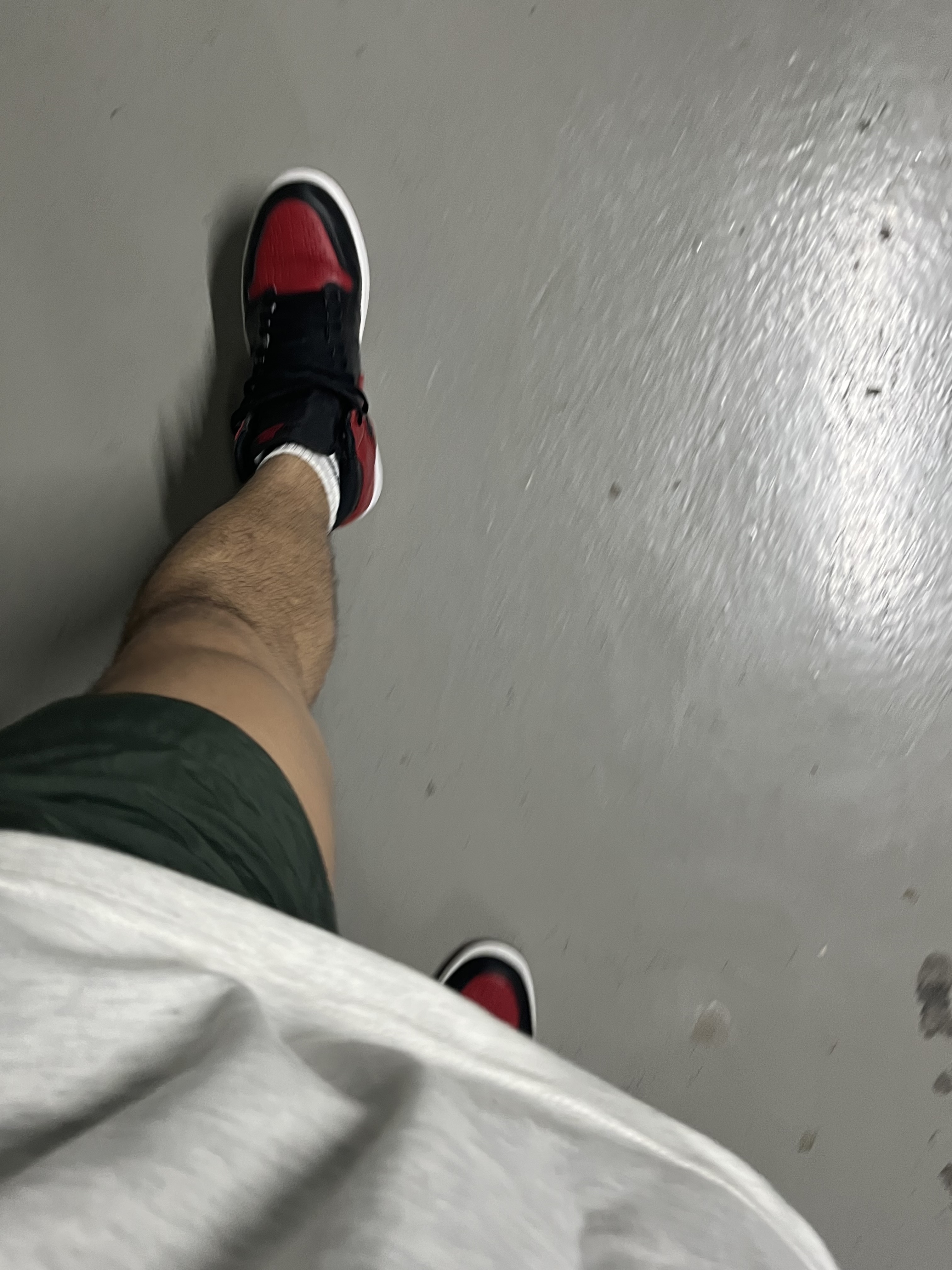 Jordan 1 Retro High OG Bred Banned 2016 착용 스타일 - 1