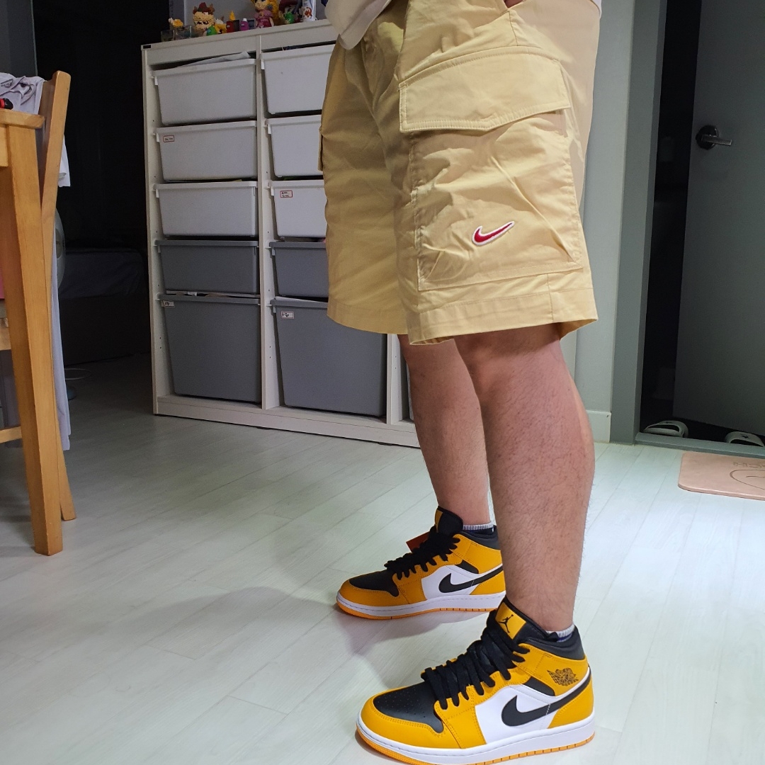 Jordan 1 Mid Taxi 착용 스타일