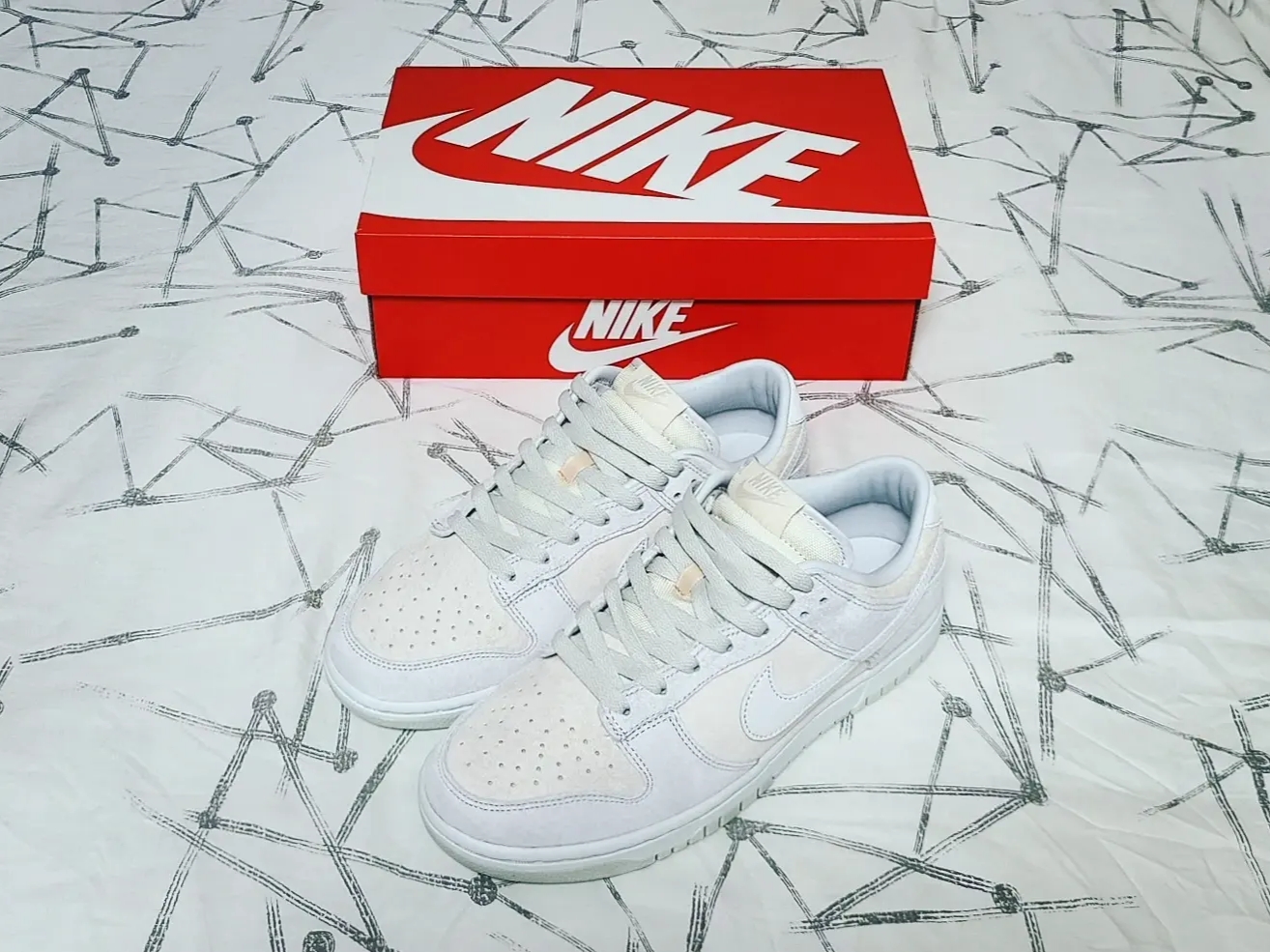 Nike Dunk Low Retro PRM Vast Grey 착용 스타일 - 1