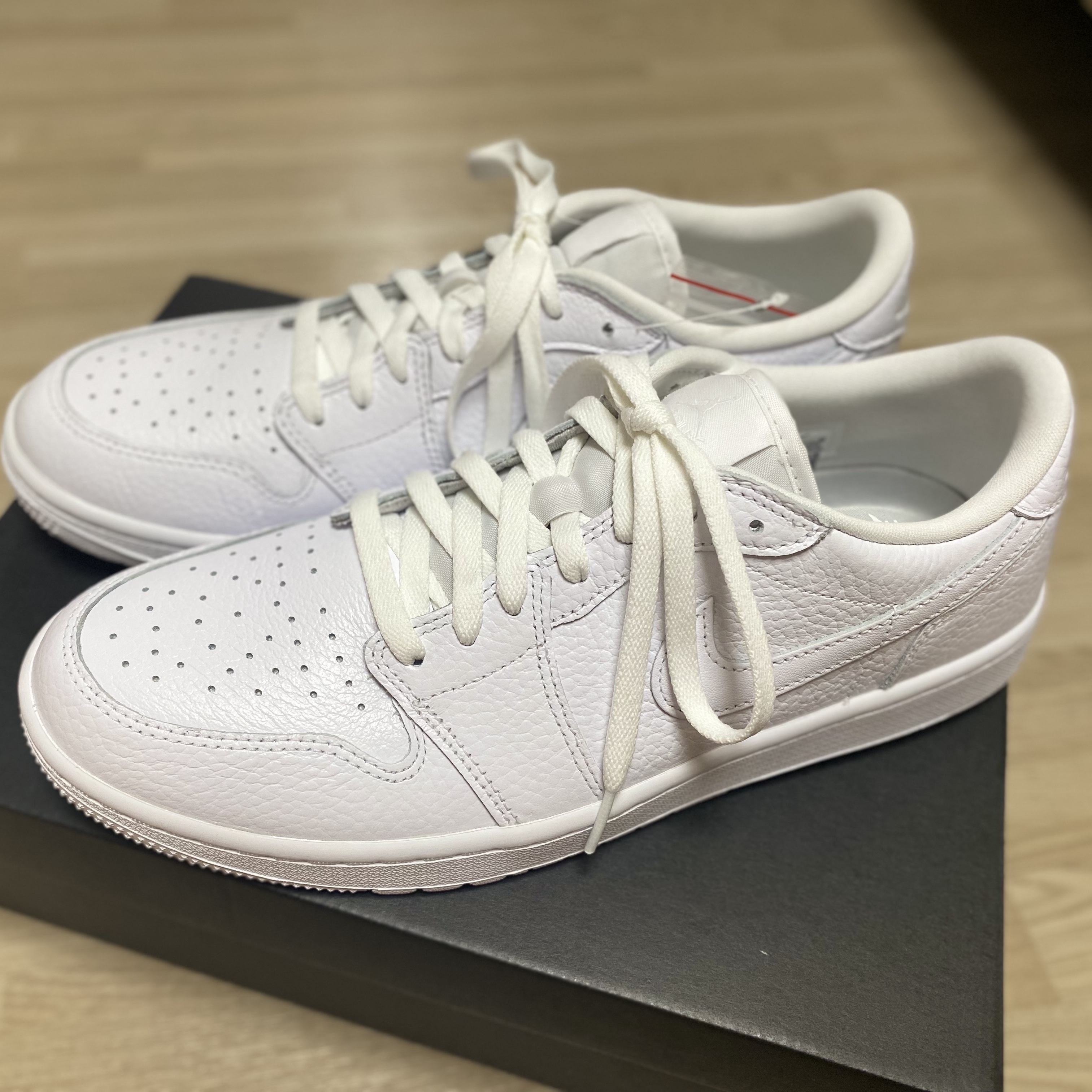 Jordan 1 Low Golf Triple White 착용 스타일