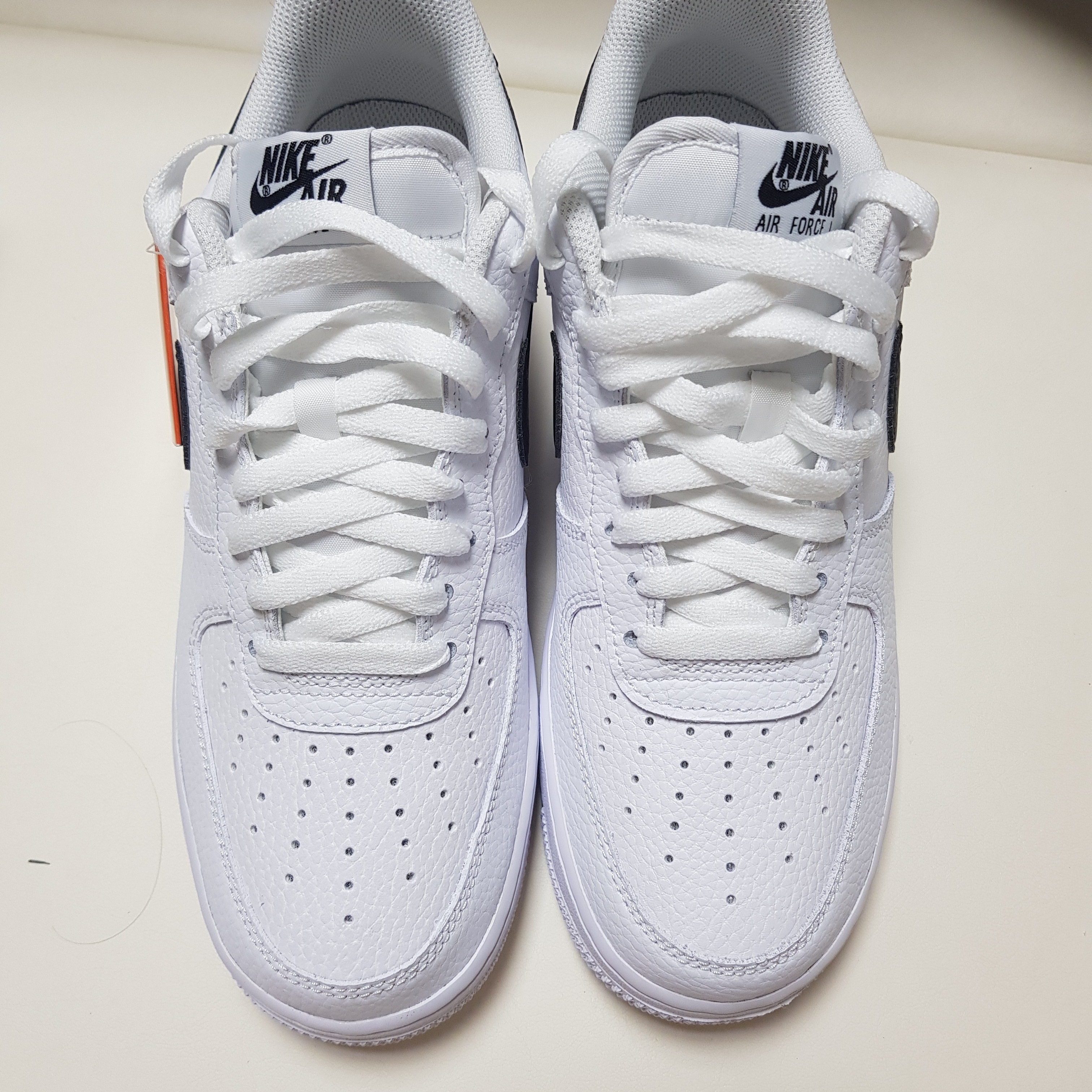 Nike Air Force 1 '07 White Black 착용 스타일 - 1