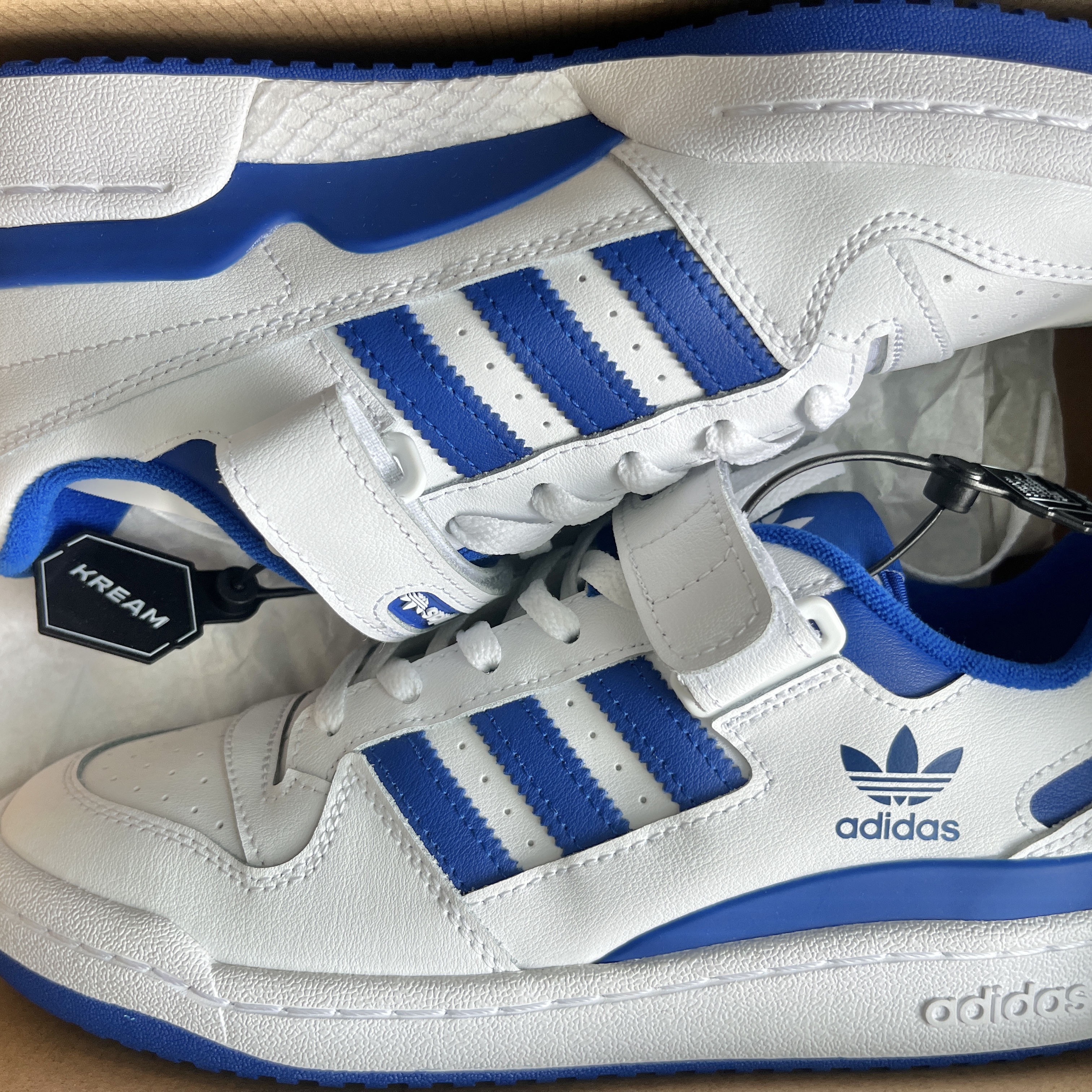Adidas Forum Low White Royal Blue 착용 스타일