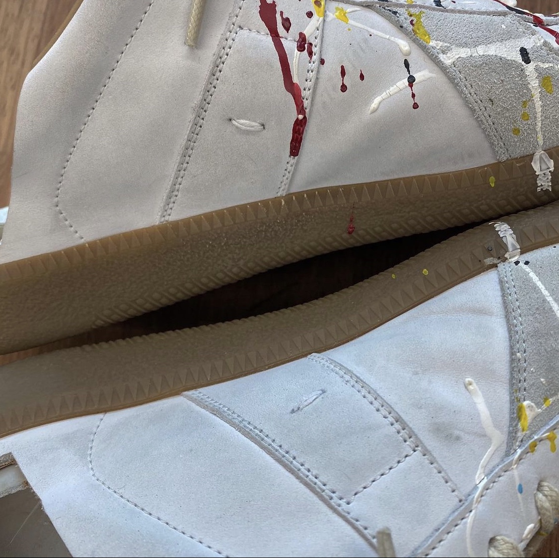 Maison Margiela Replica Paint Drop Sneakers 착용 스타일 - 4