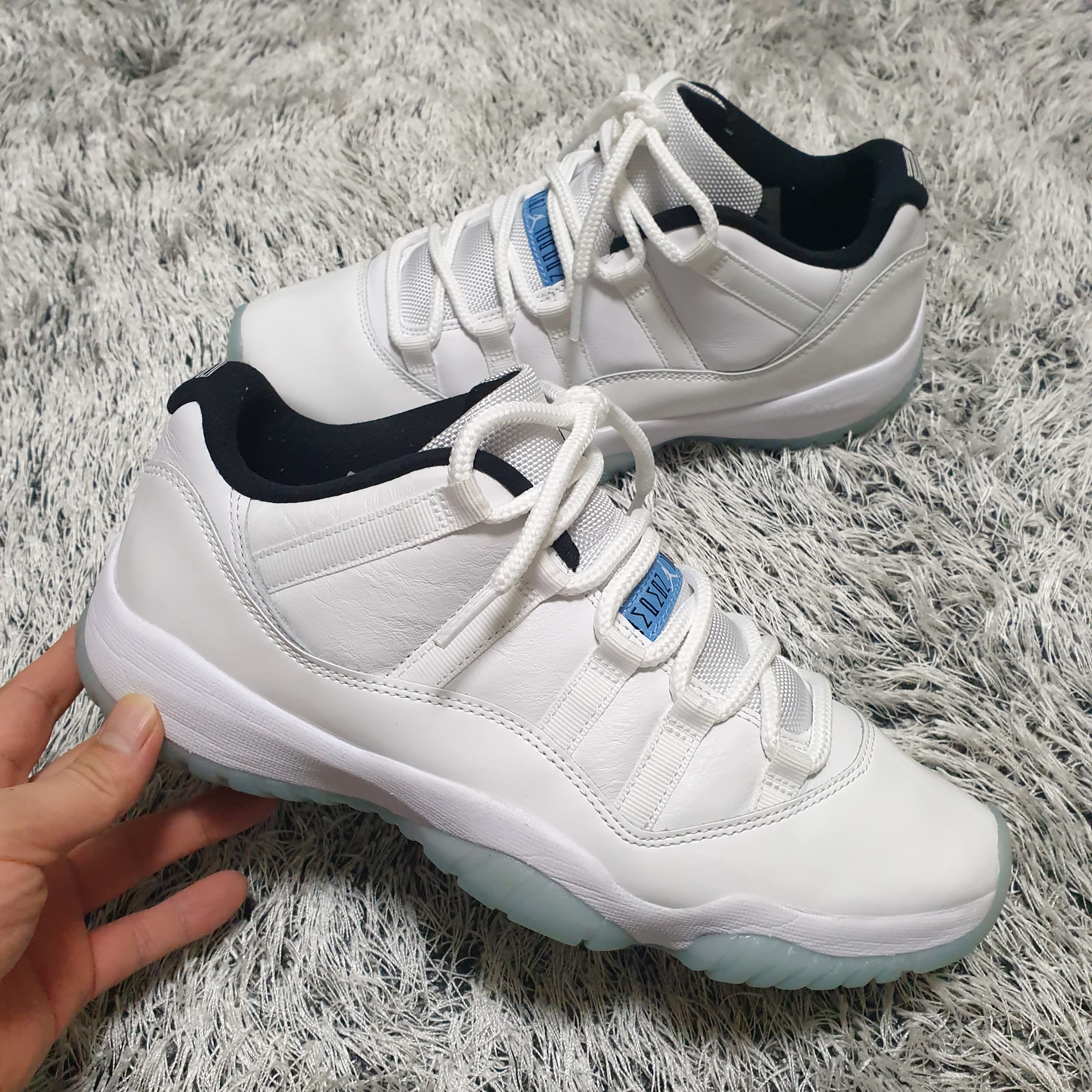 Jordan 11 Retro Low Legend Blue 착용 스타일