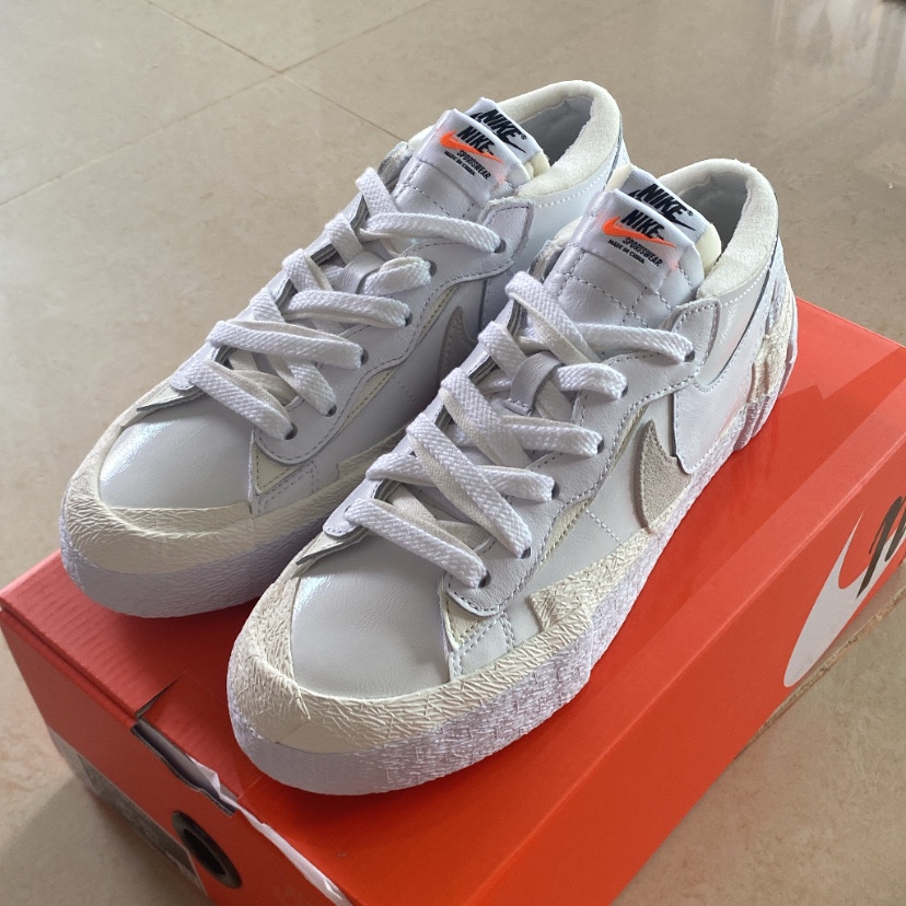 Nike x Sacai Blazer Low White Patent Leather 착용 스타일