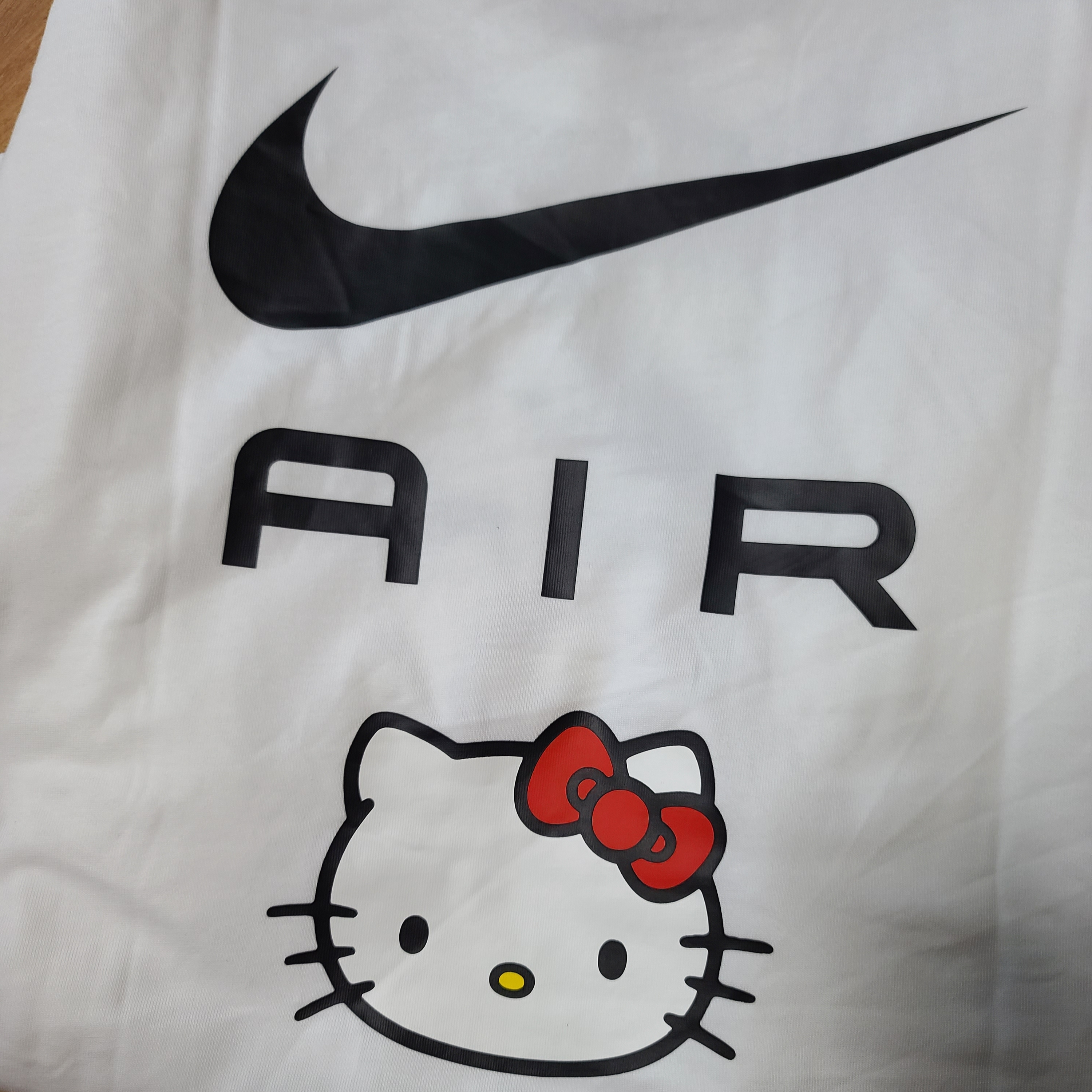 Nike x Hello Kitty NRG Air T-Shirt White - Asia, Nike x Hello Kitty NRG Air T-Shirt White - US/EU 착용 스타일