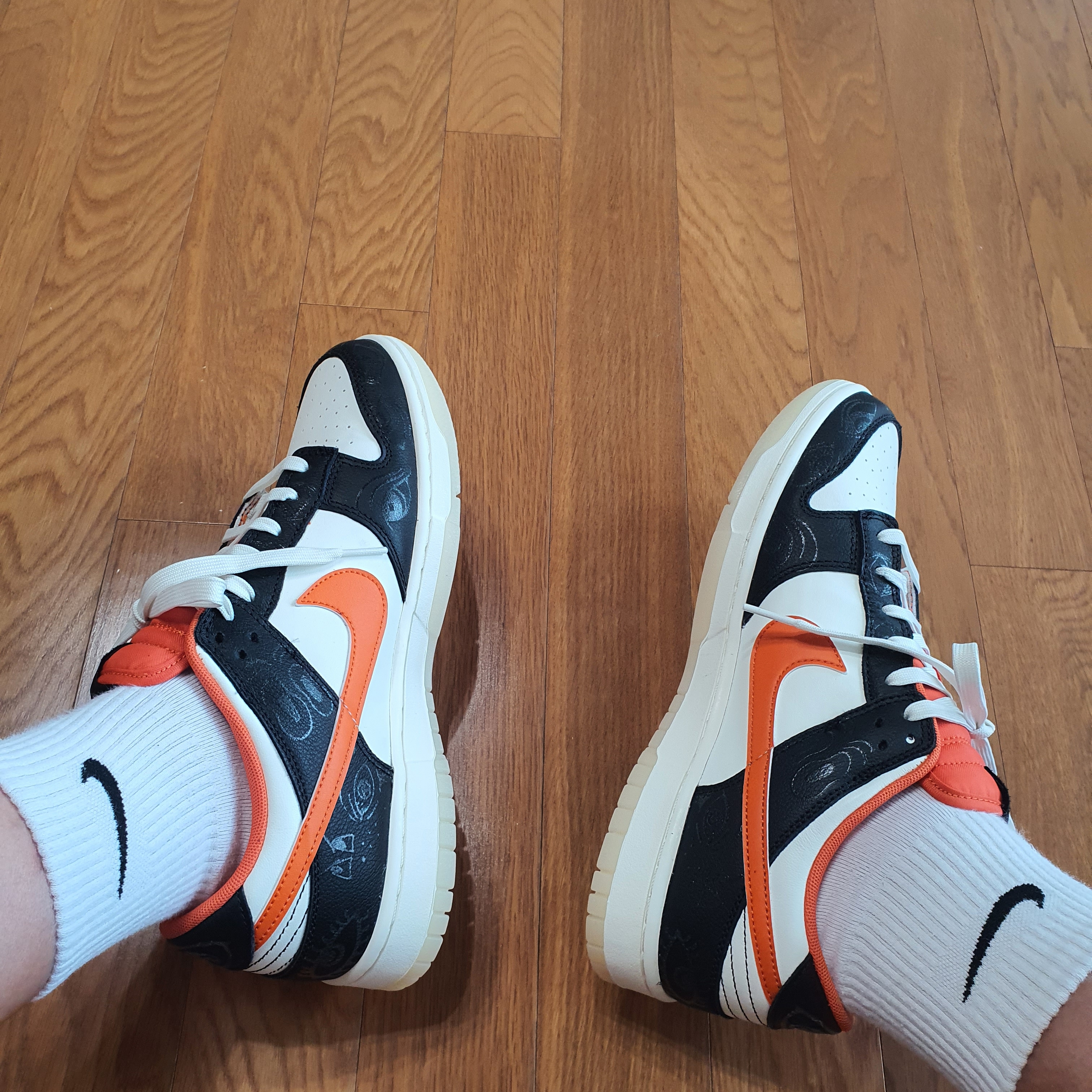 Nike Dunk Low Retro PRM Halloween, Nike Dunk Low Retro Championship Court Purple 착용 스타일 - 1