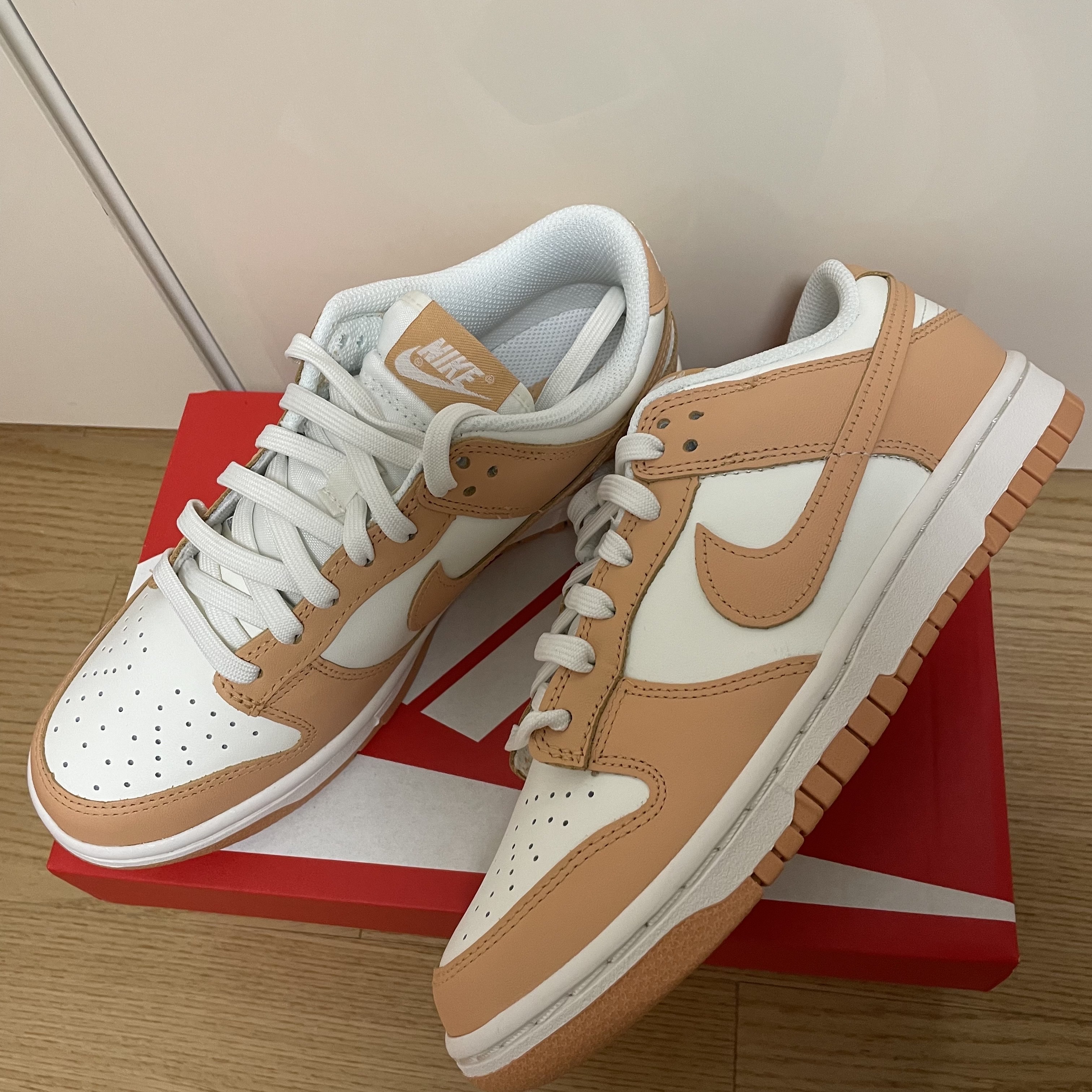 (W) Nike Dunk Low Harvest Moon 착용 스타일 - 1