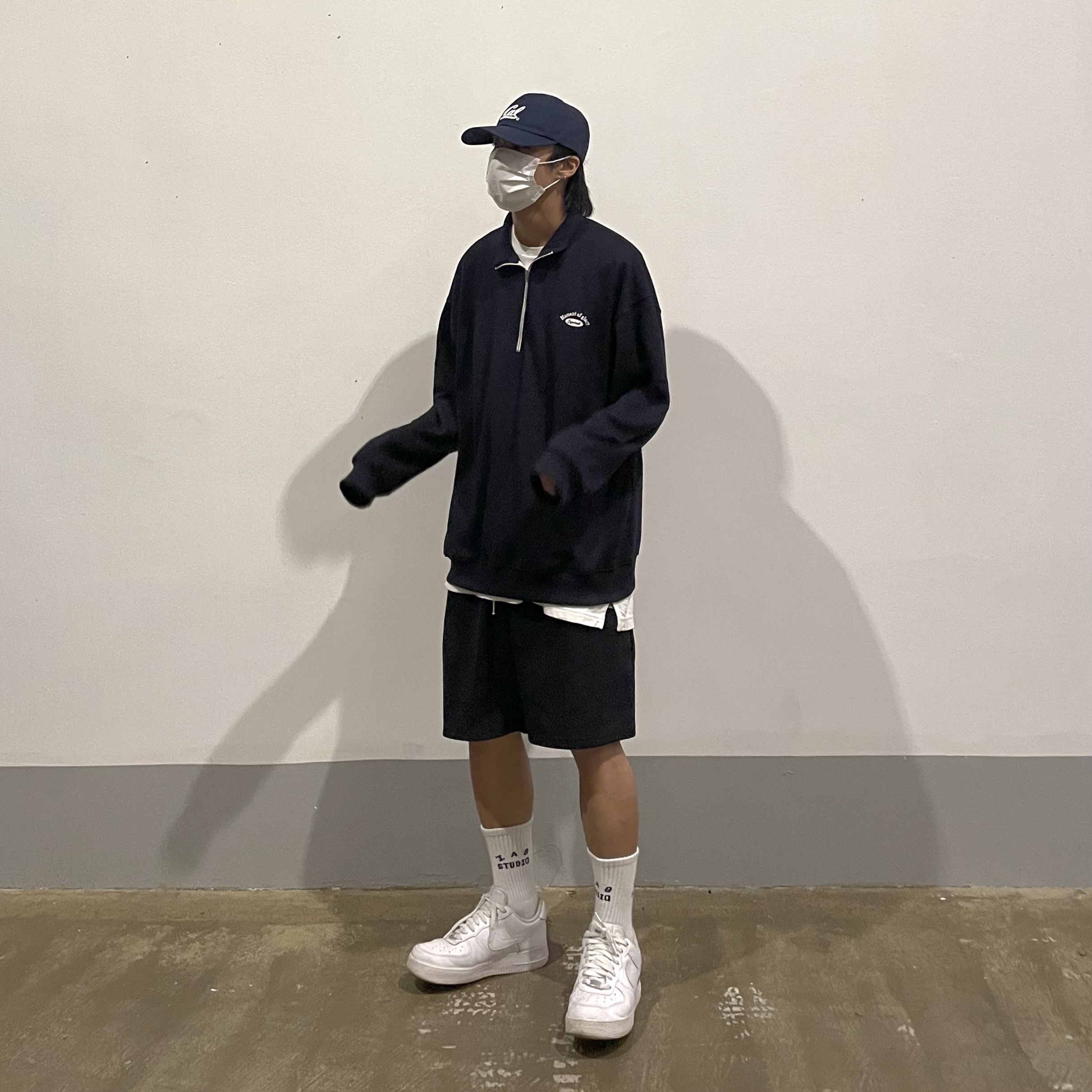 Nike Air Force 1 '07 Low White, IAB Studio Socks Pack Black Navy White 착용 스타일