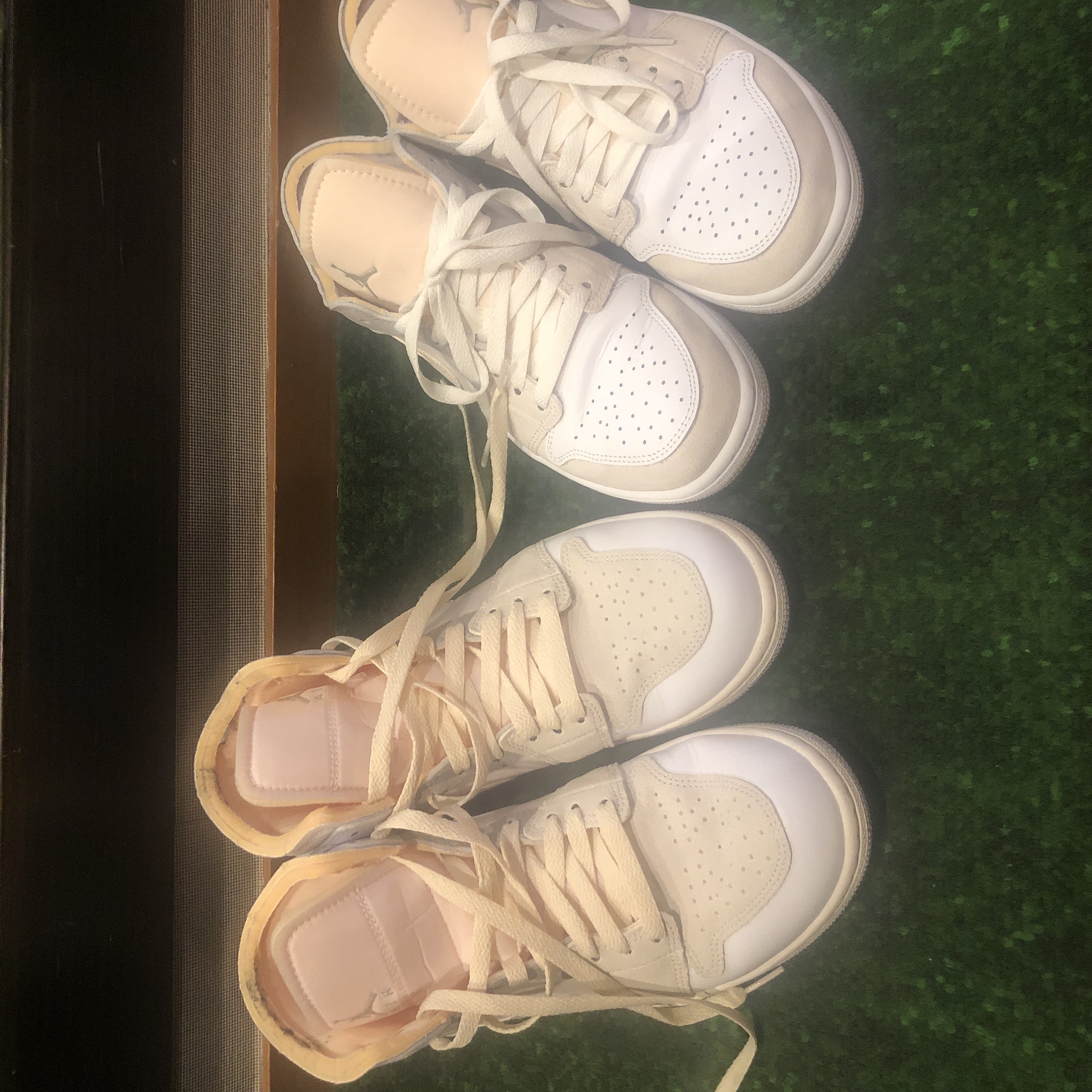 Jordan 1 Mid SE Craft White and Phantom, Jordan 1 Low SE Craft White and Phantom 착용 스타일 - 1