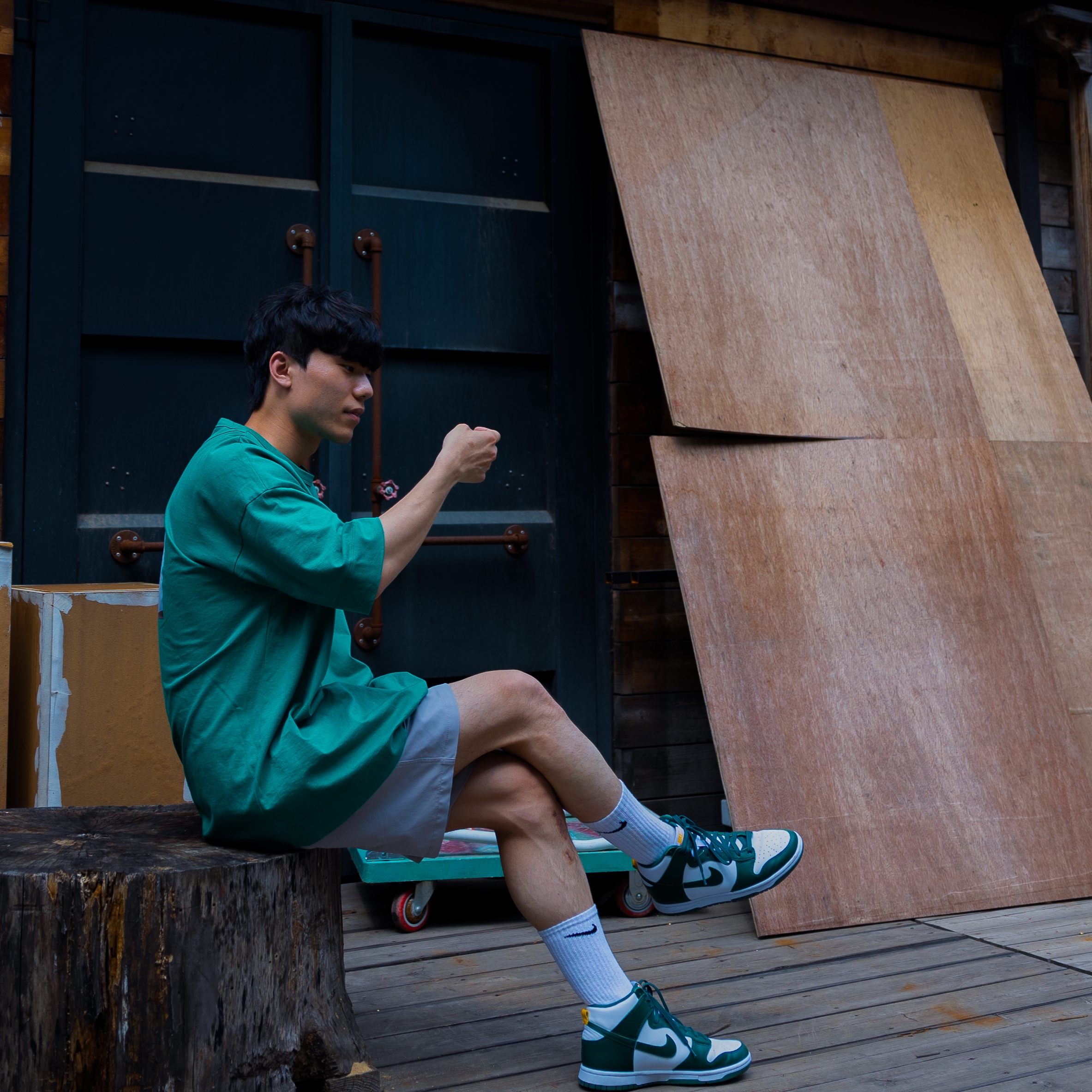 Nike Dunk High Retro Noble Green 착용 스타일