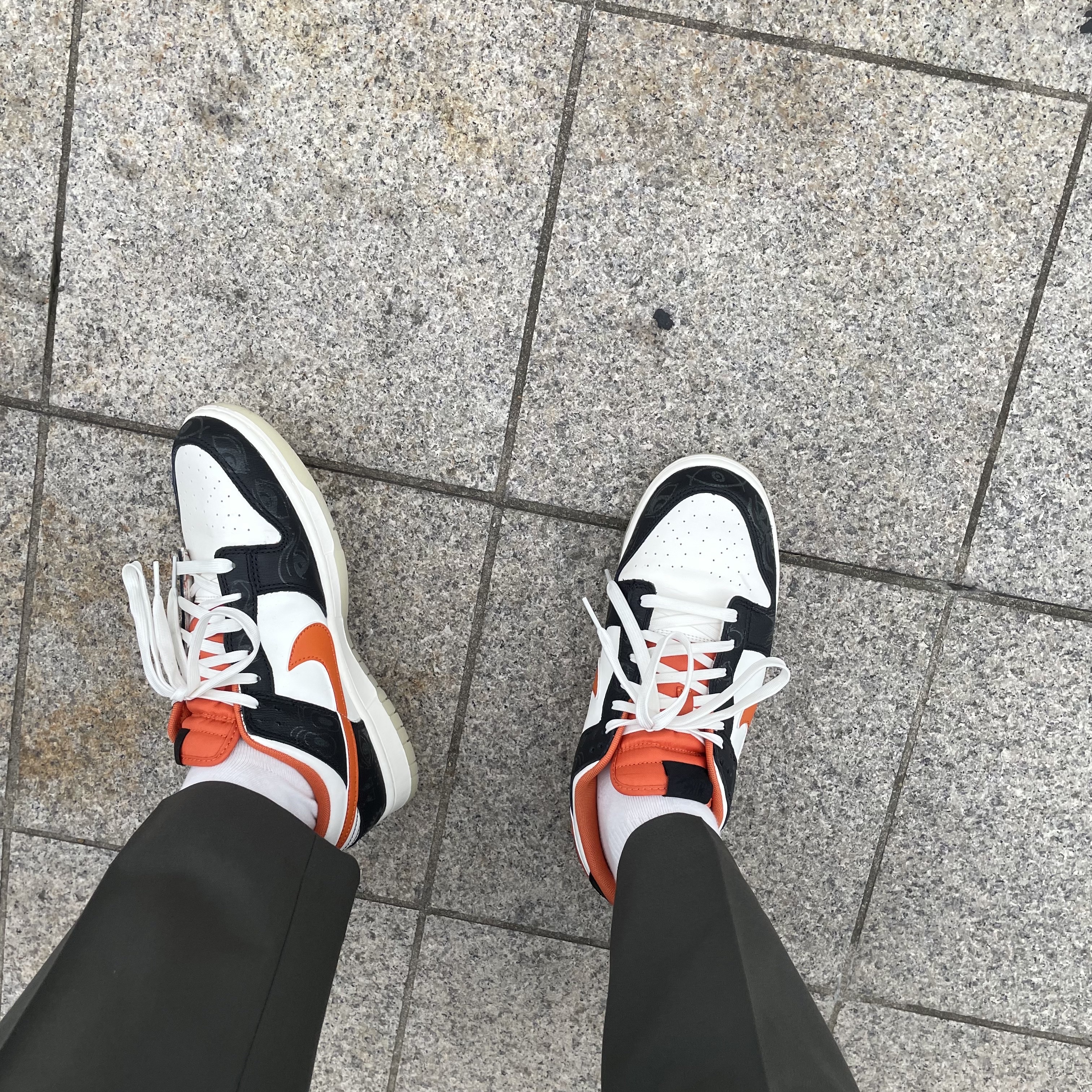 Nike Dunk Low Retro PRM Halloween 착용 스타일