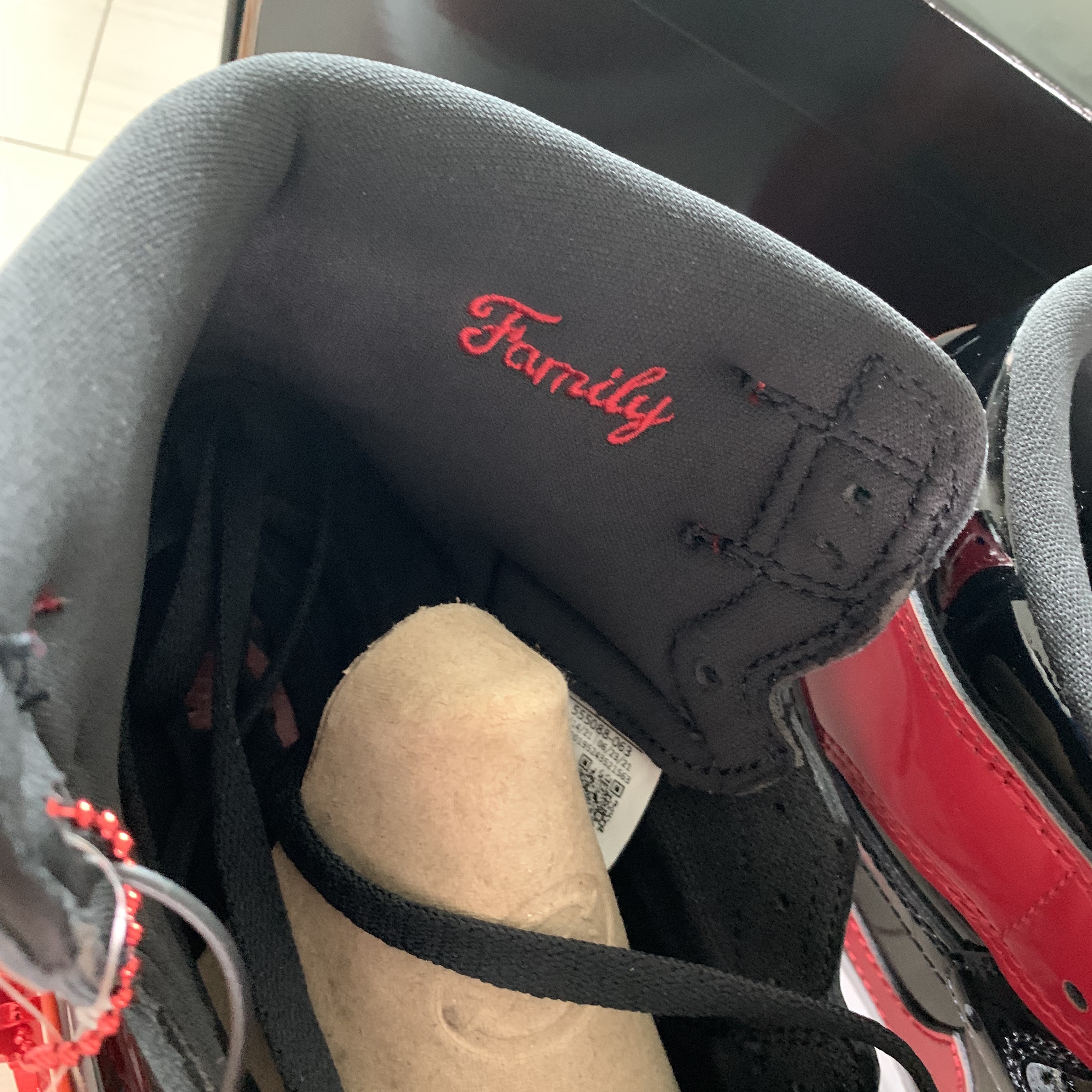 Jordan 1 Retro High OG Patent Bred 착용 스타일 - 4