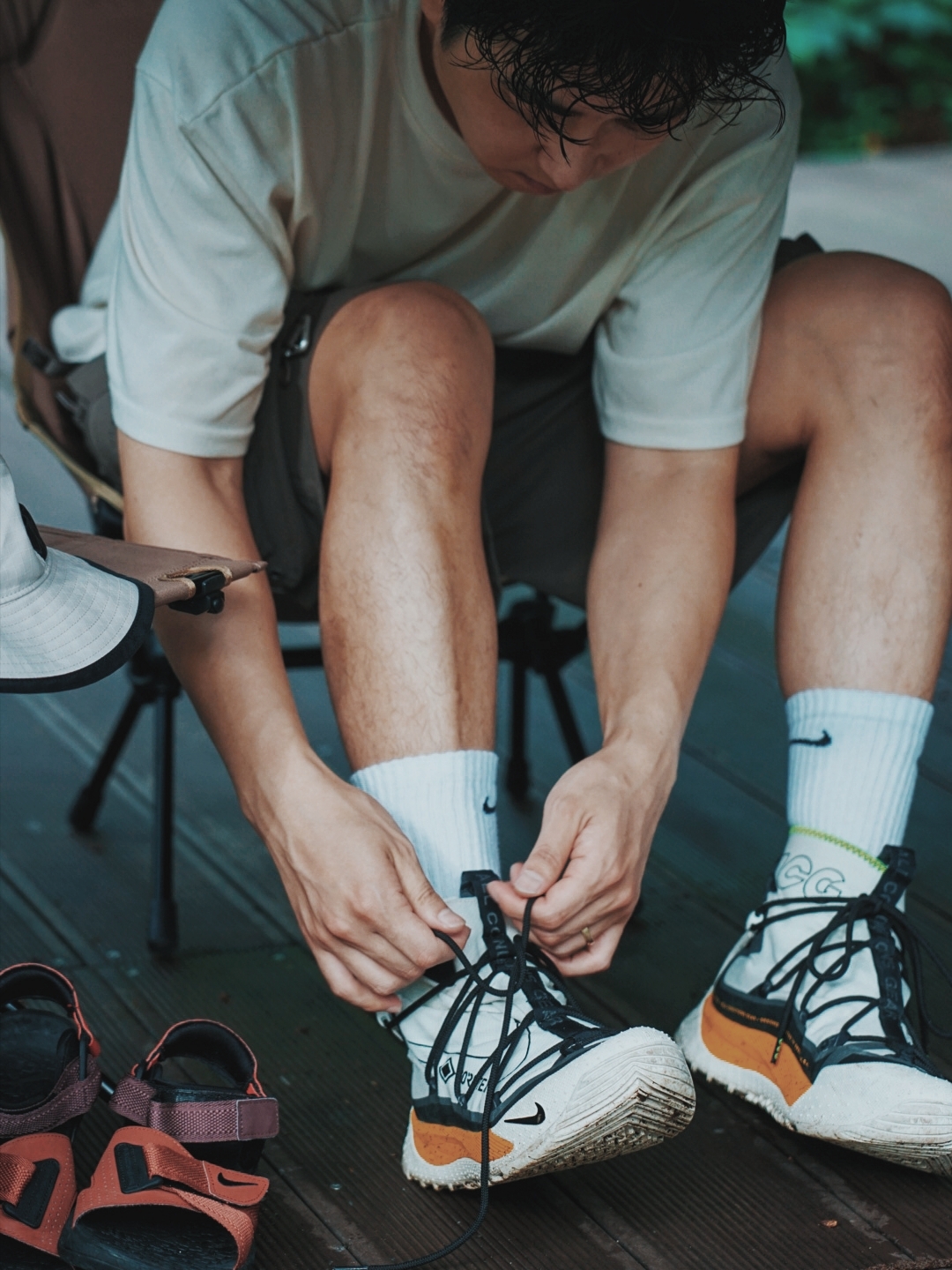 Nike ACG Terra Antarktik Gore-Tex Summit White, Nike ACG Bucket String Black 착용 스타일