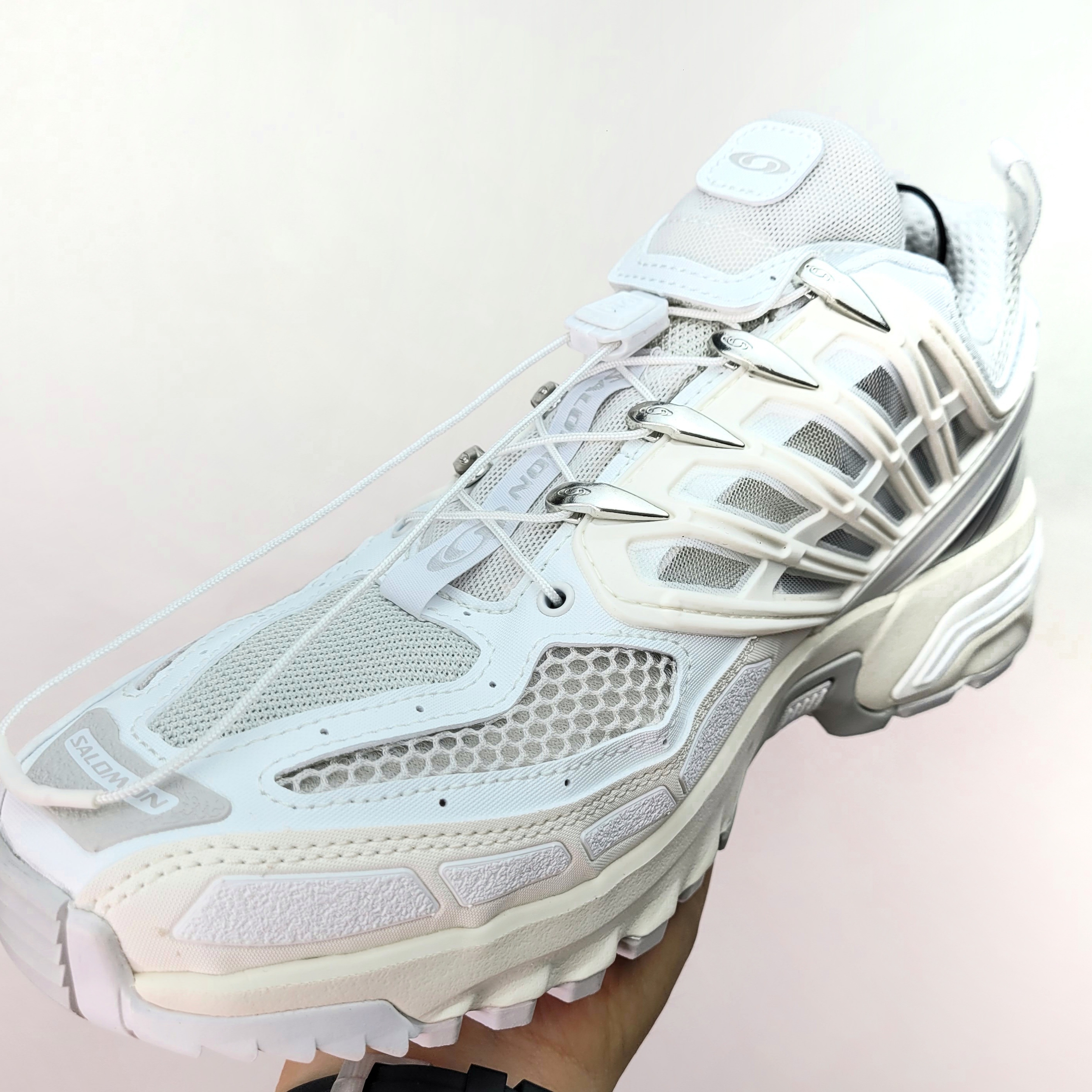 Salomon ACS Pro ADV Vanilla Lunar Rock 착용 스타일